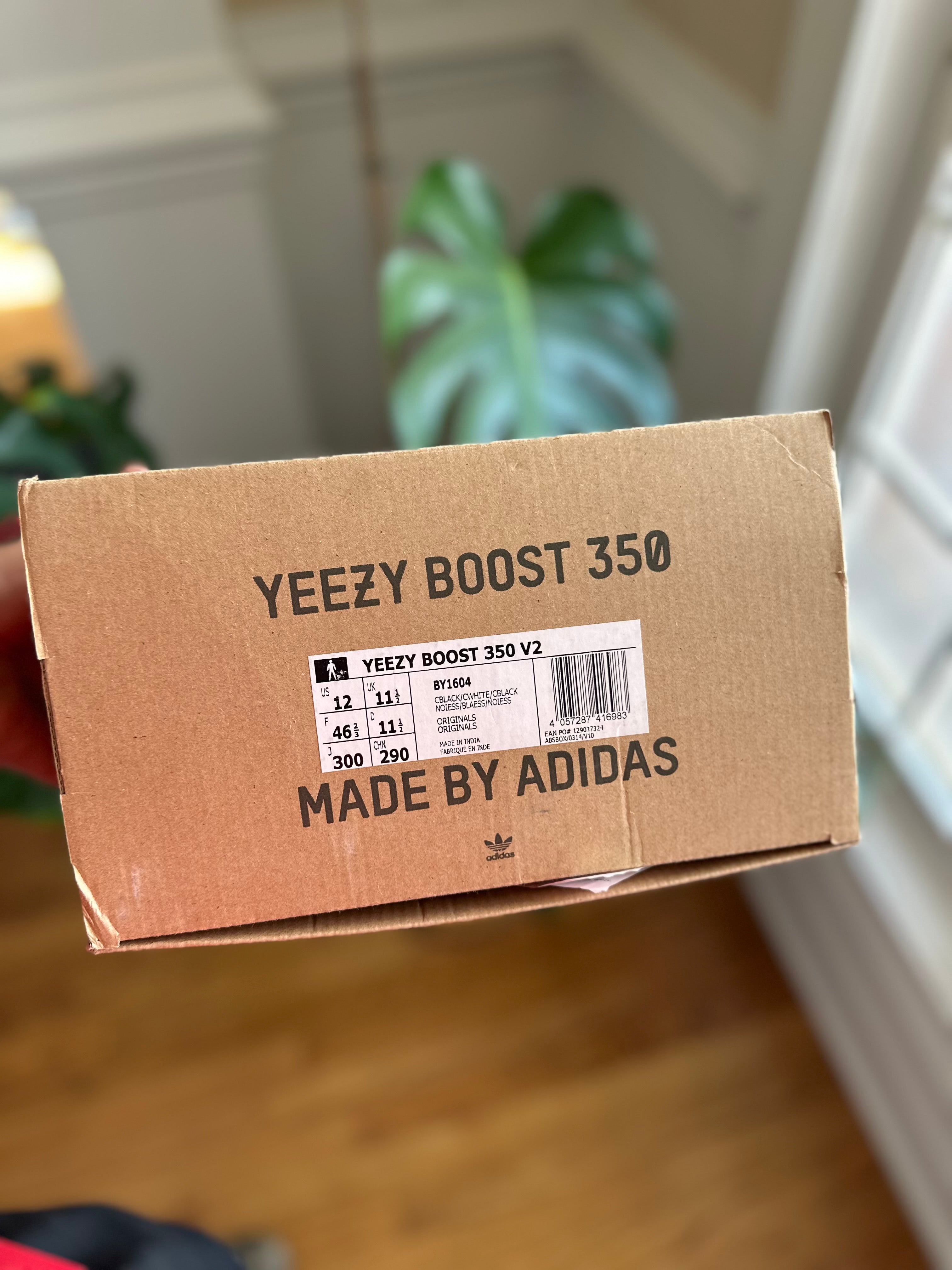 Size 12 - YZY 350 Oreo