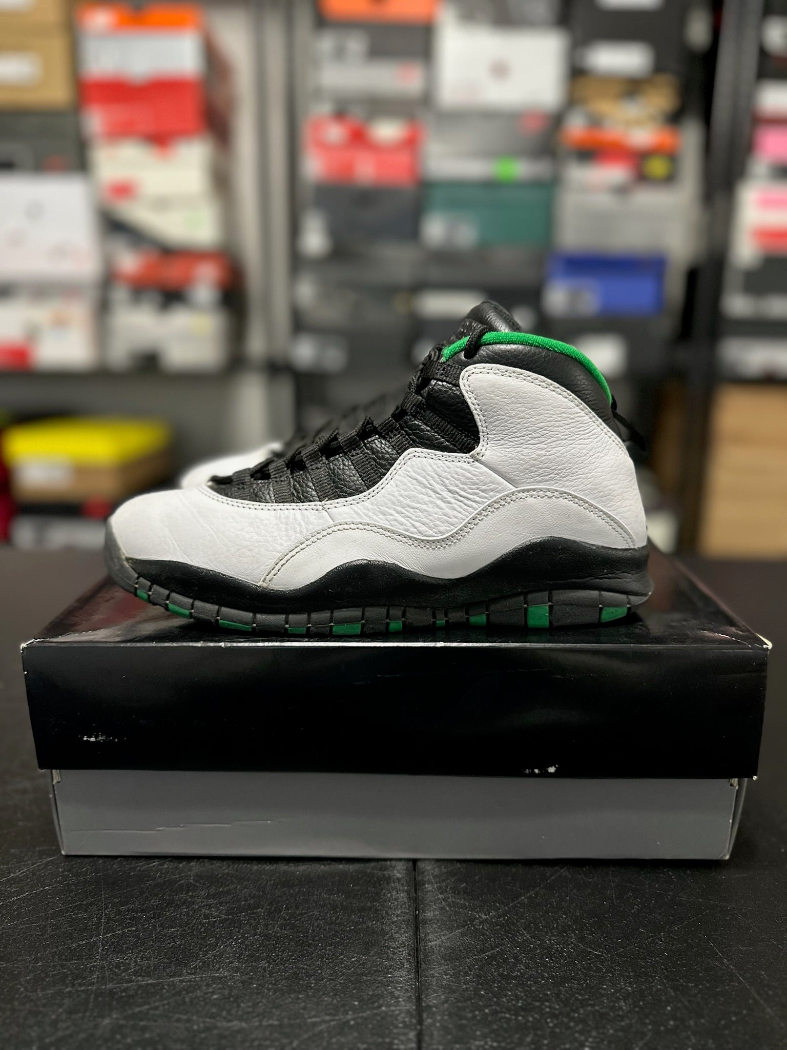 Size 9 - J10 Seattle