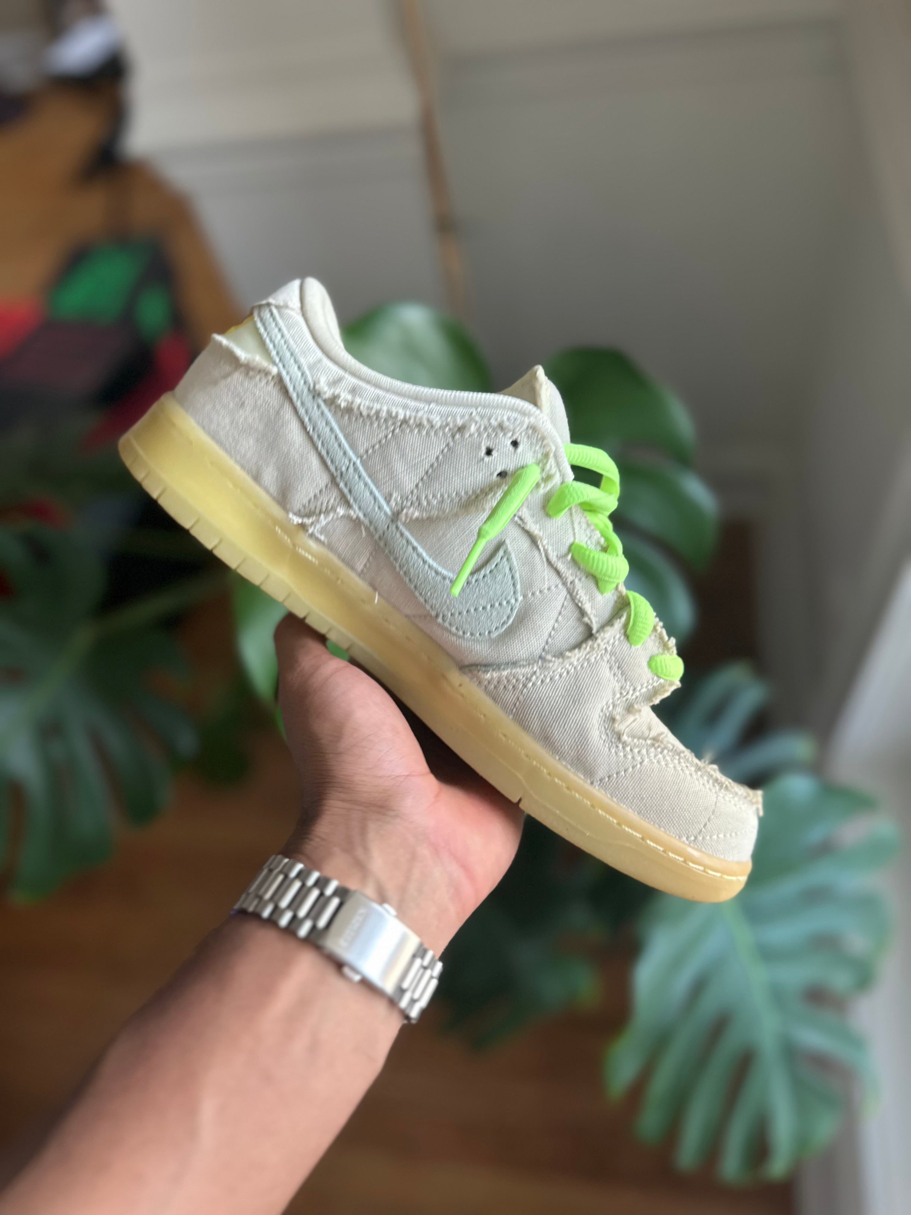 Size 9.5 - dunk low mummy