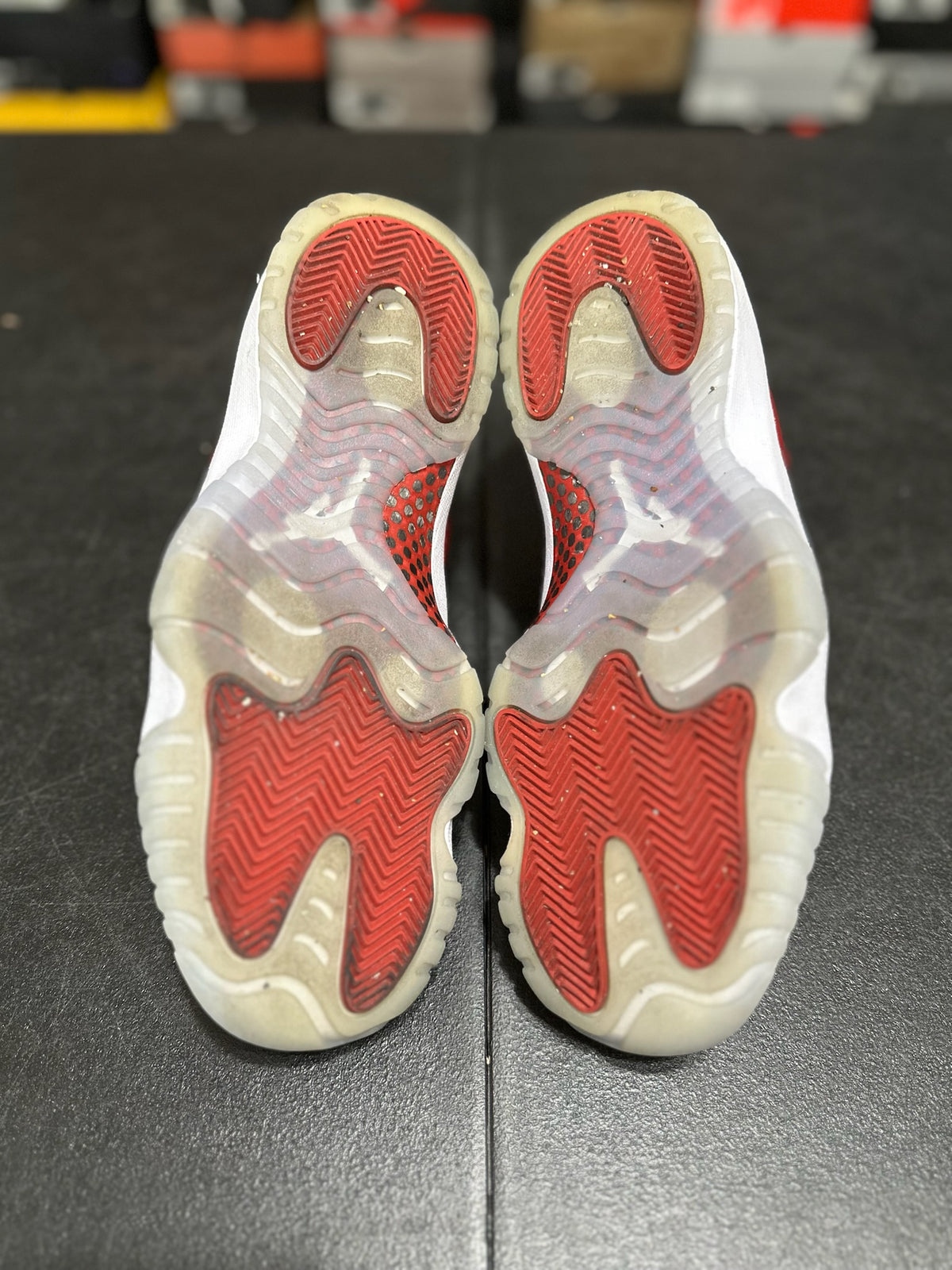 Size 9.5 - j11 cherry