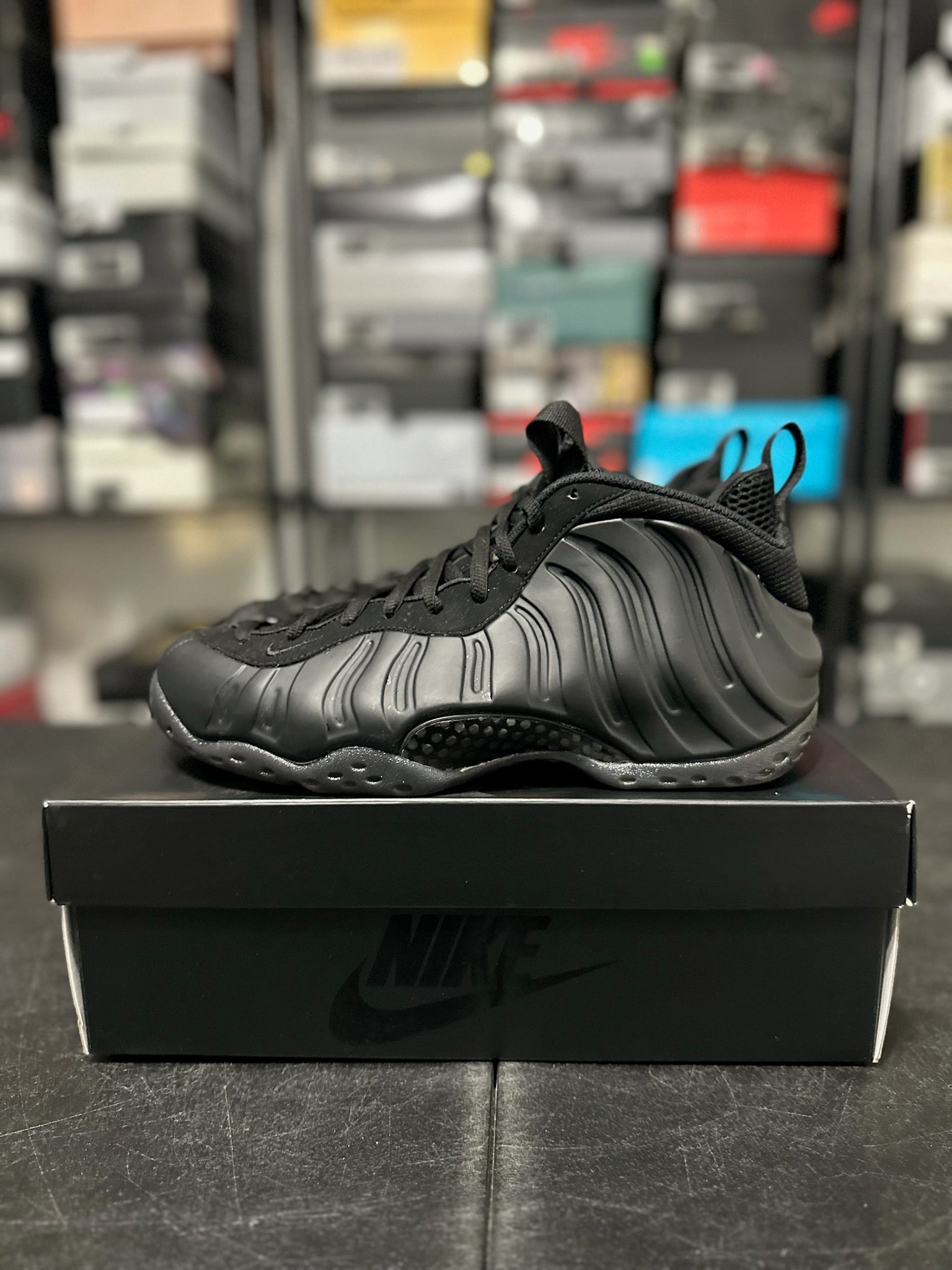 Size 9.5 - Foamposite 1 Anthracite