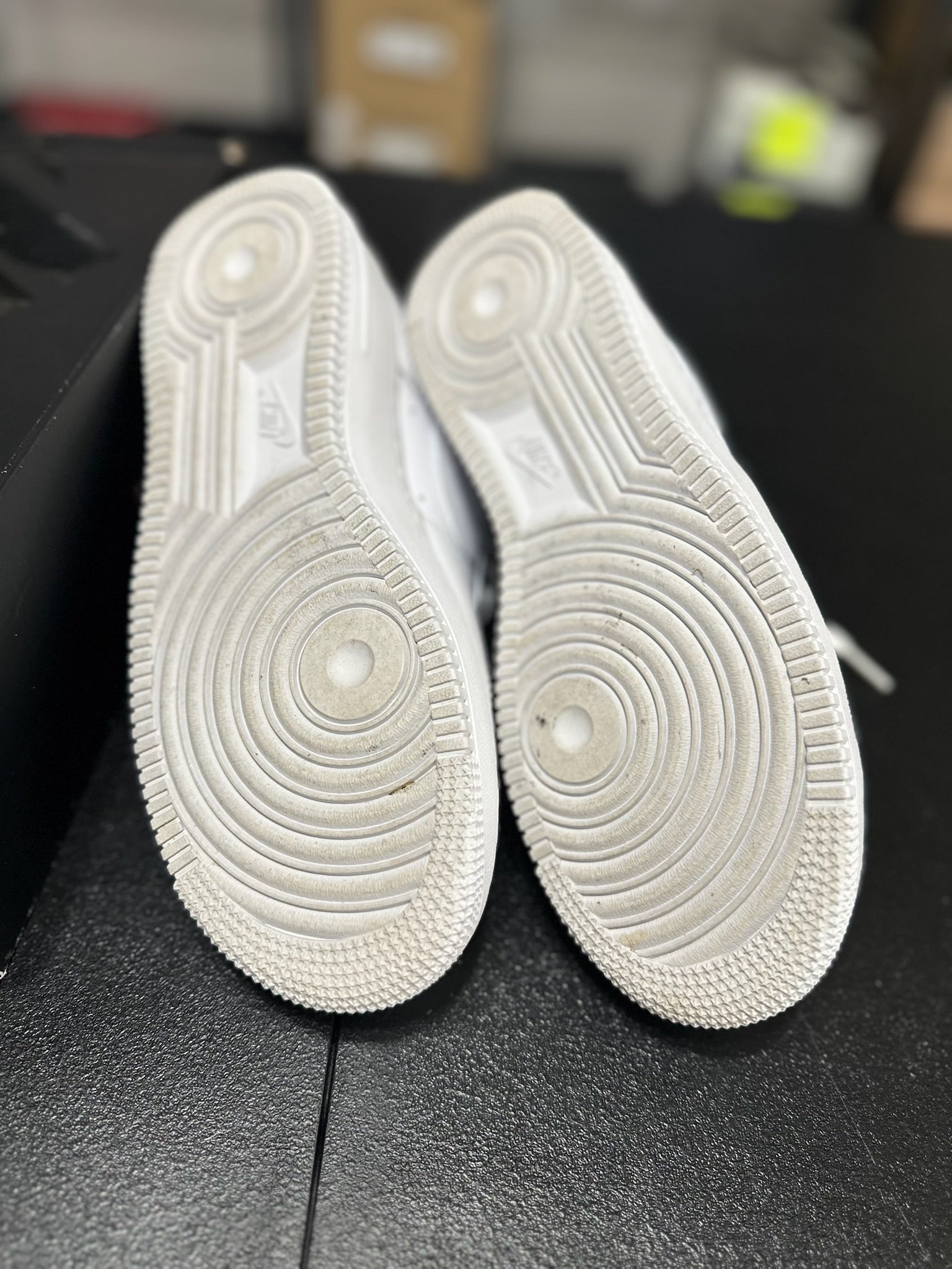 Size 6.5 - AF 1 Low Fresh White