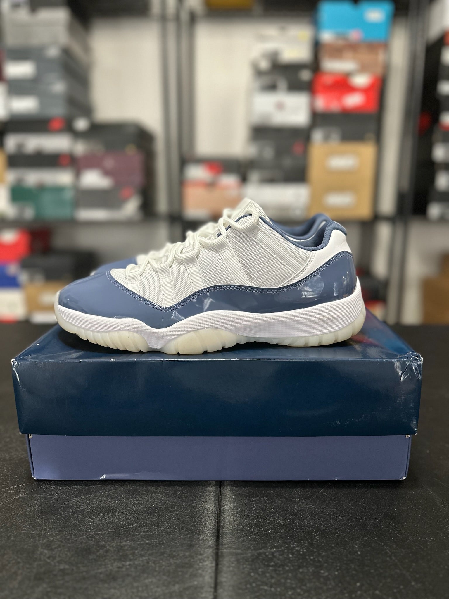 Size 11.5 - J11 Low Diffused Blue