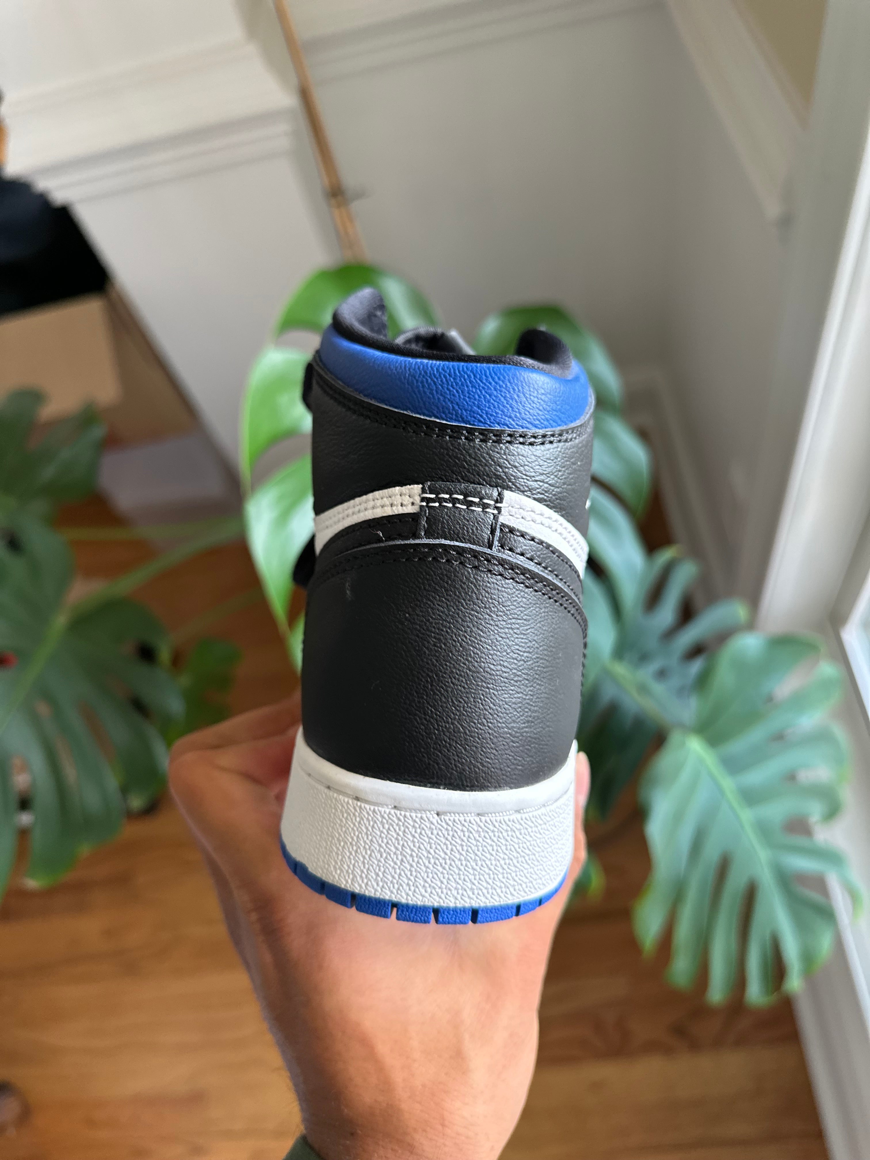 Size 7y - J1 Royal toe