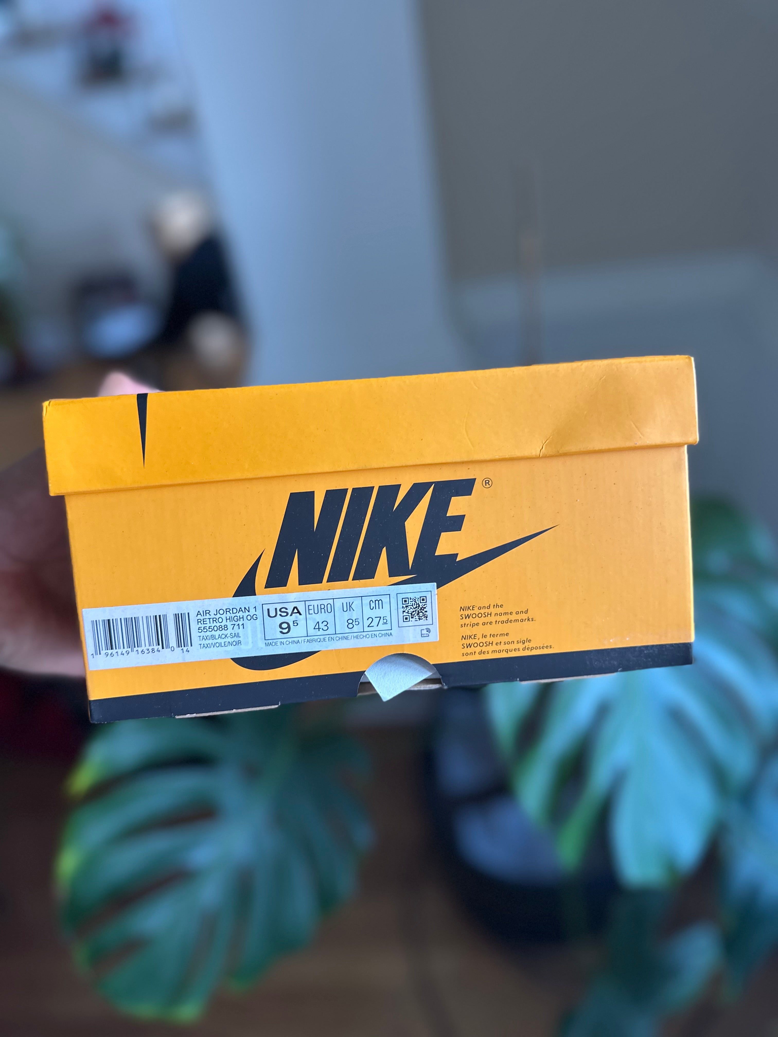Size 9.5 - J1 taxi