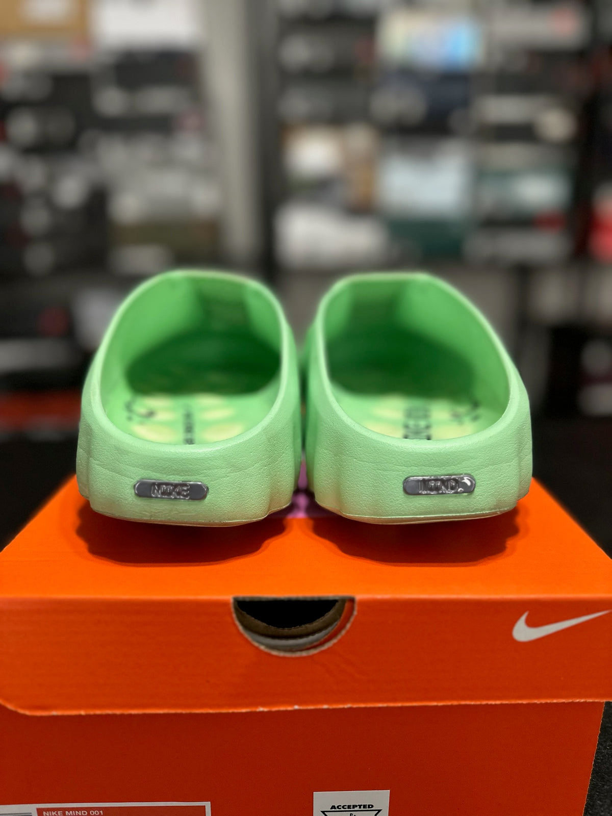 Size 12 - Nike mind 001 slide cucumber calm