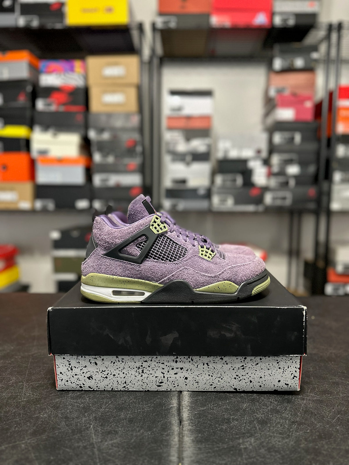 Size 10.5 - (12W) j4 canyon purple