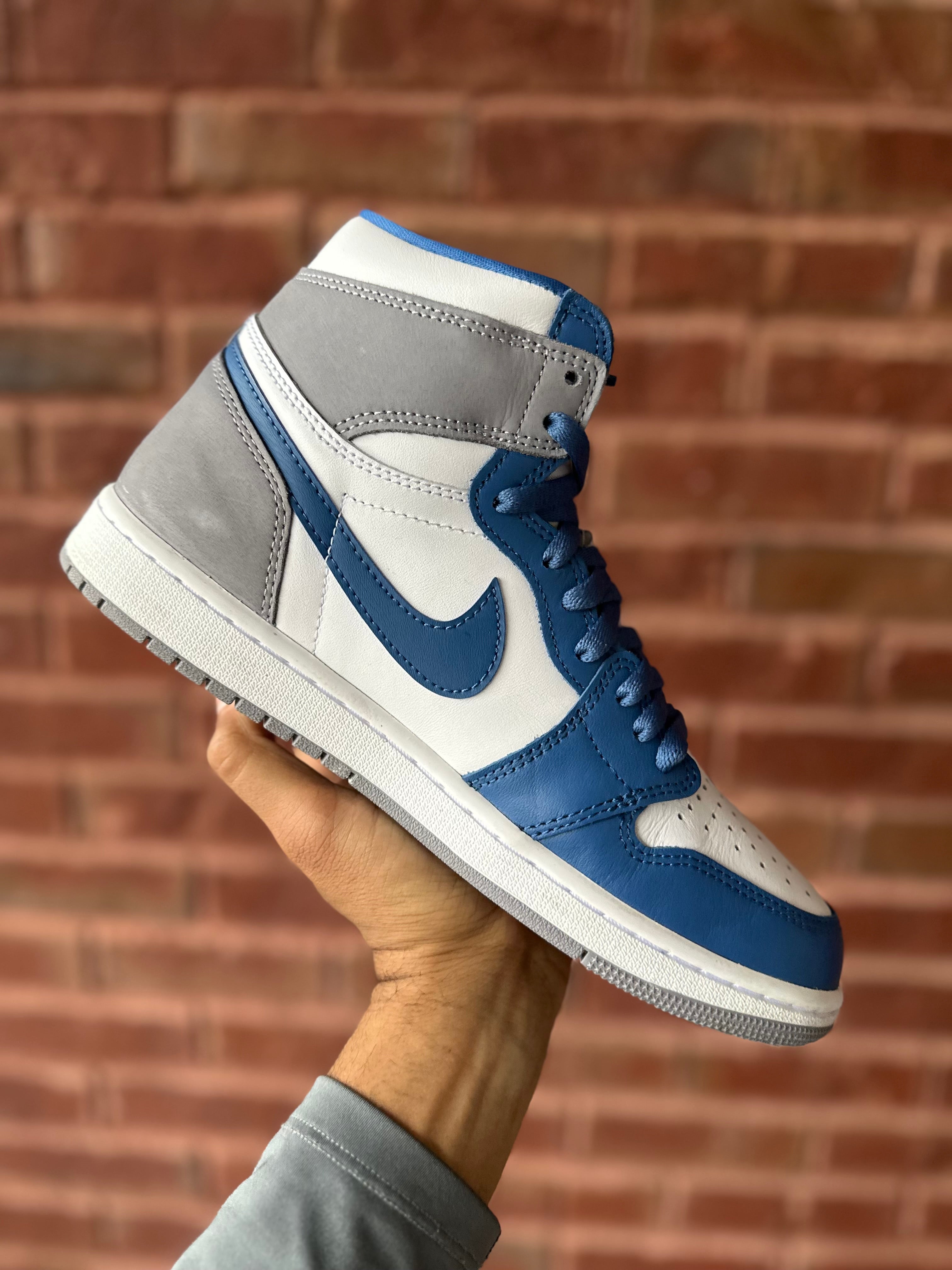 Size 9 - J1 true blue