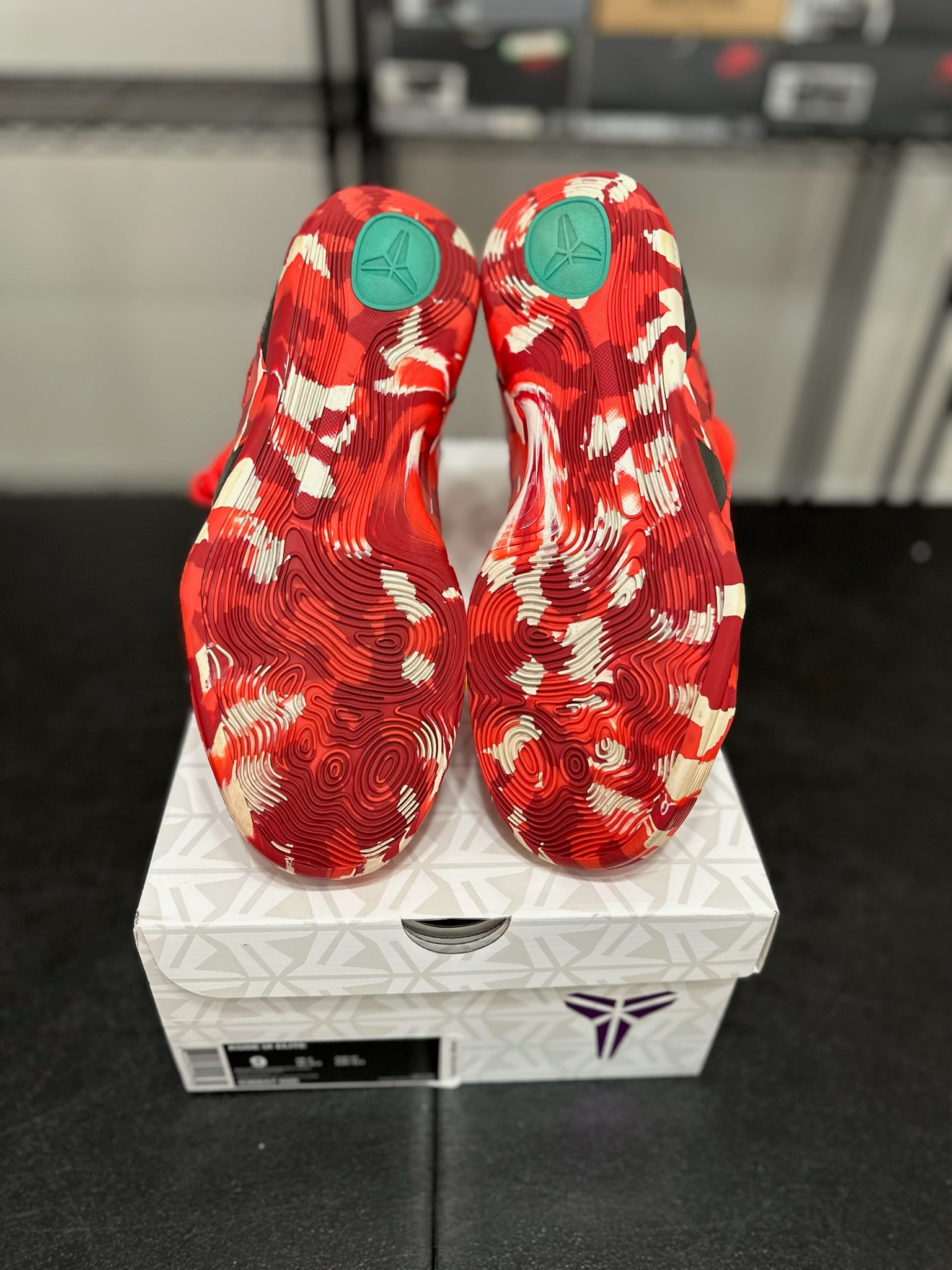 Size 9 - Kobe 9 Elite Christmas