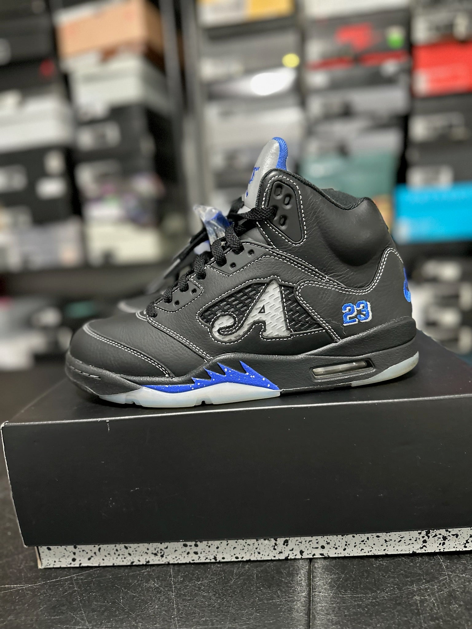 Size 8.5 - J5 Awake NY Black