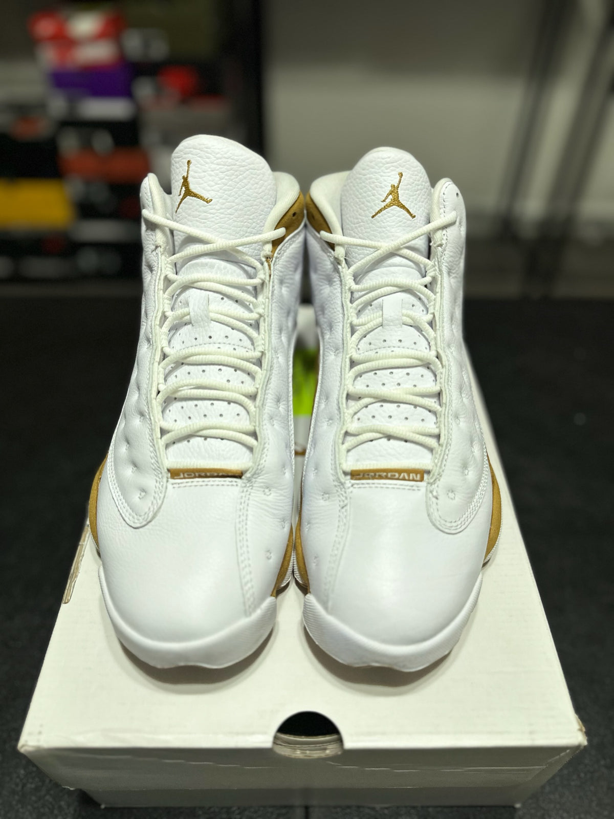Size 11 - j13 wheat