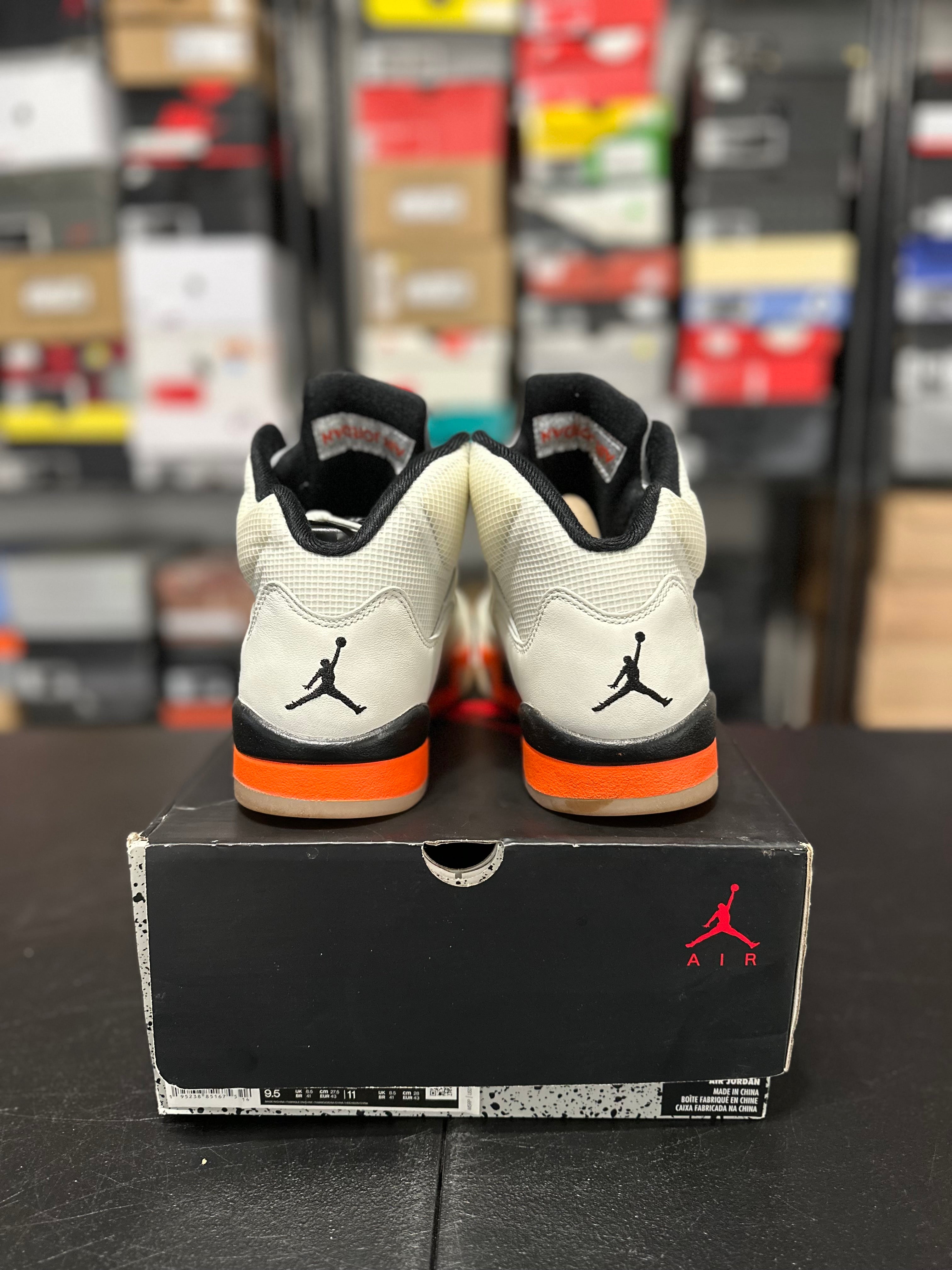 Size 9.5 - J5 shattered backboard