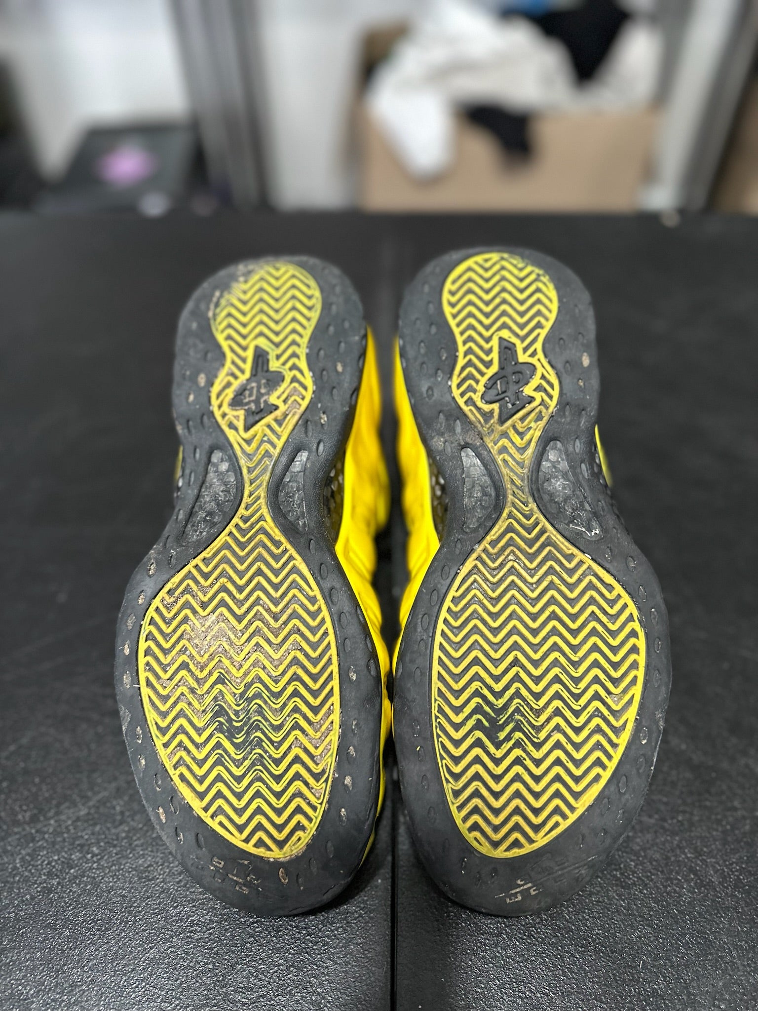 Size 9.5 - Foamposite 1 Wu-Tang Optic Yellow