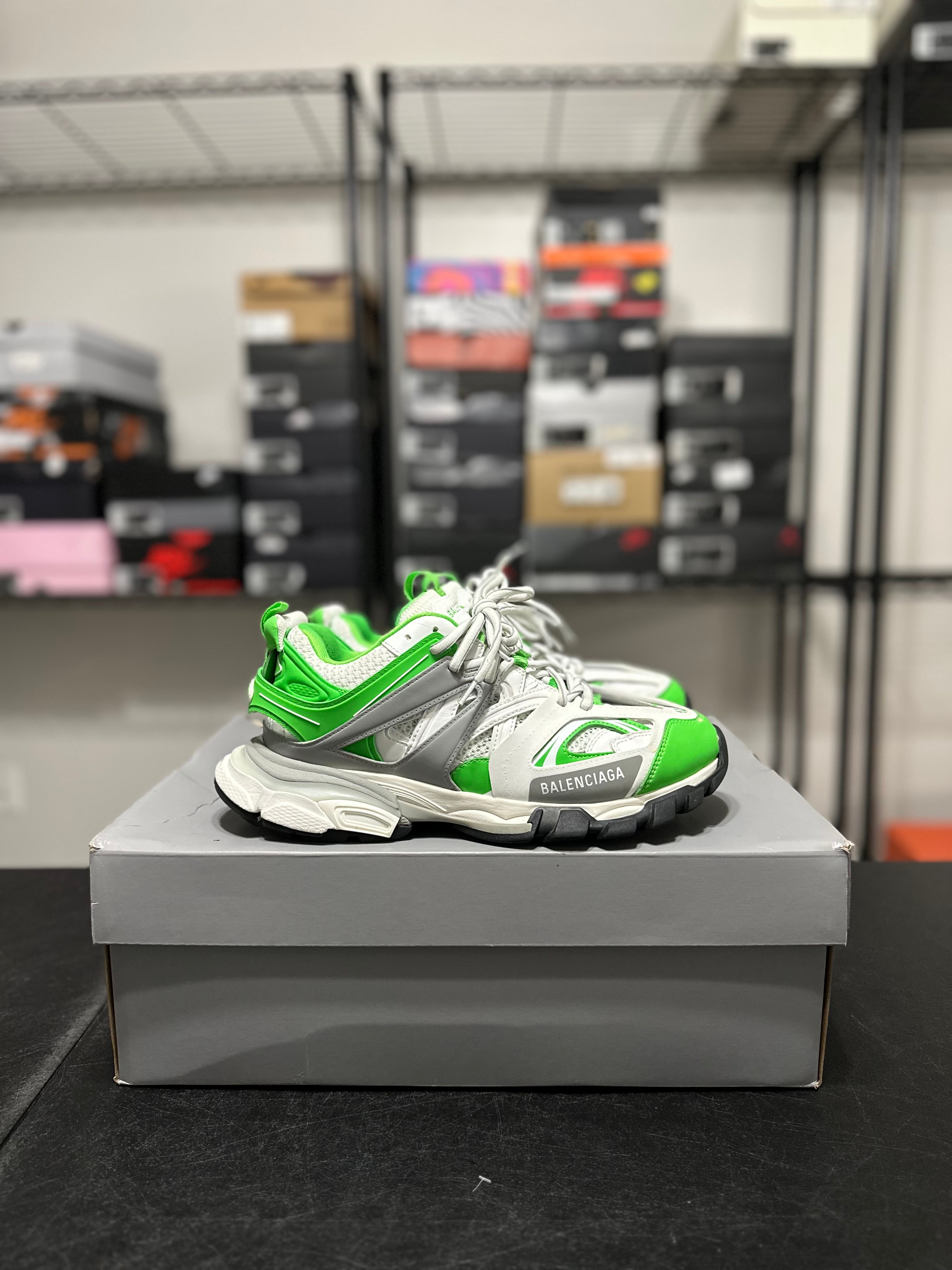 Size 7 - (40) Balenciaga track white/green