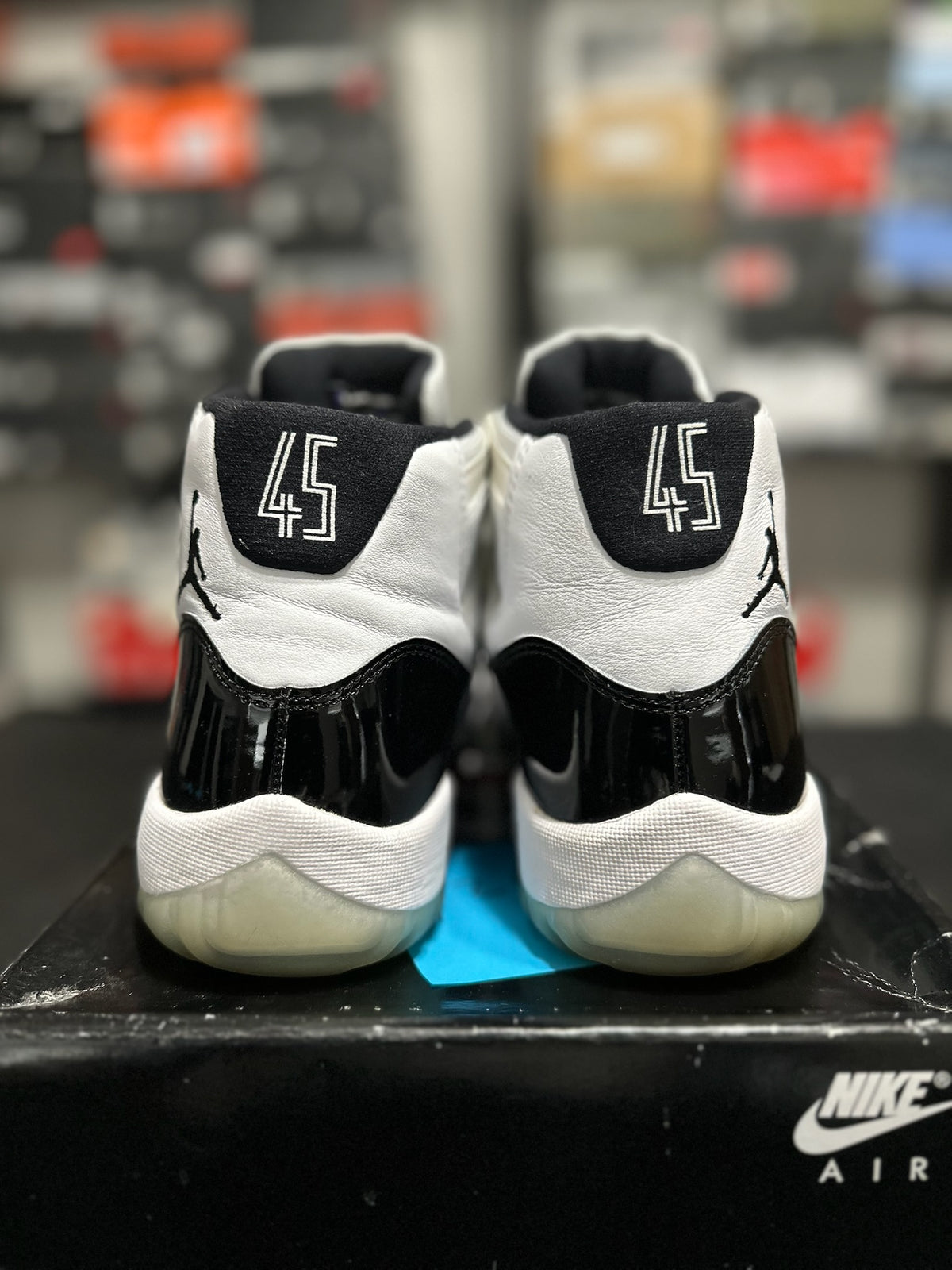 Size 8.5 - j11 concord