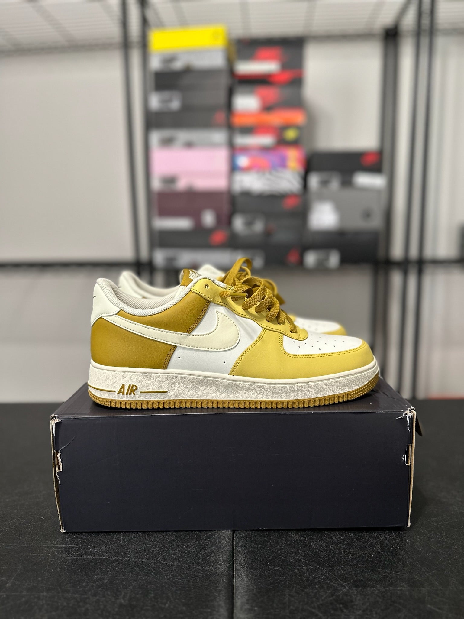 Size 10.5 - AF 1 Low ‘07 Bronzine Saturn Gold
