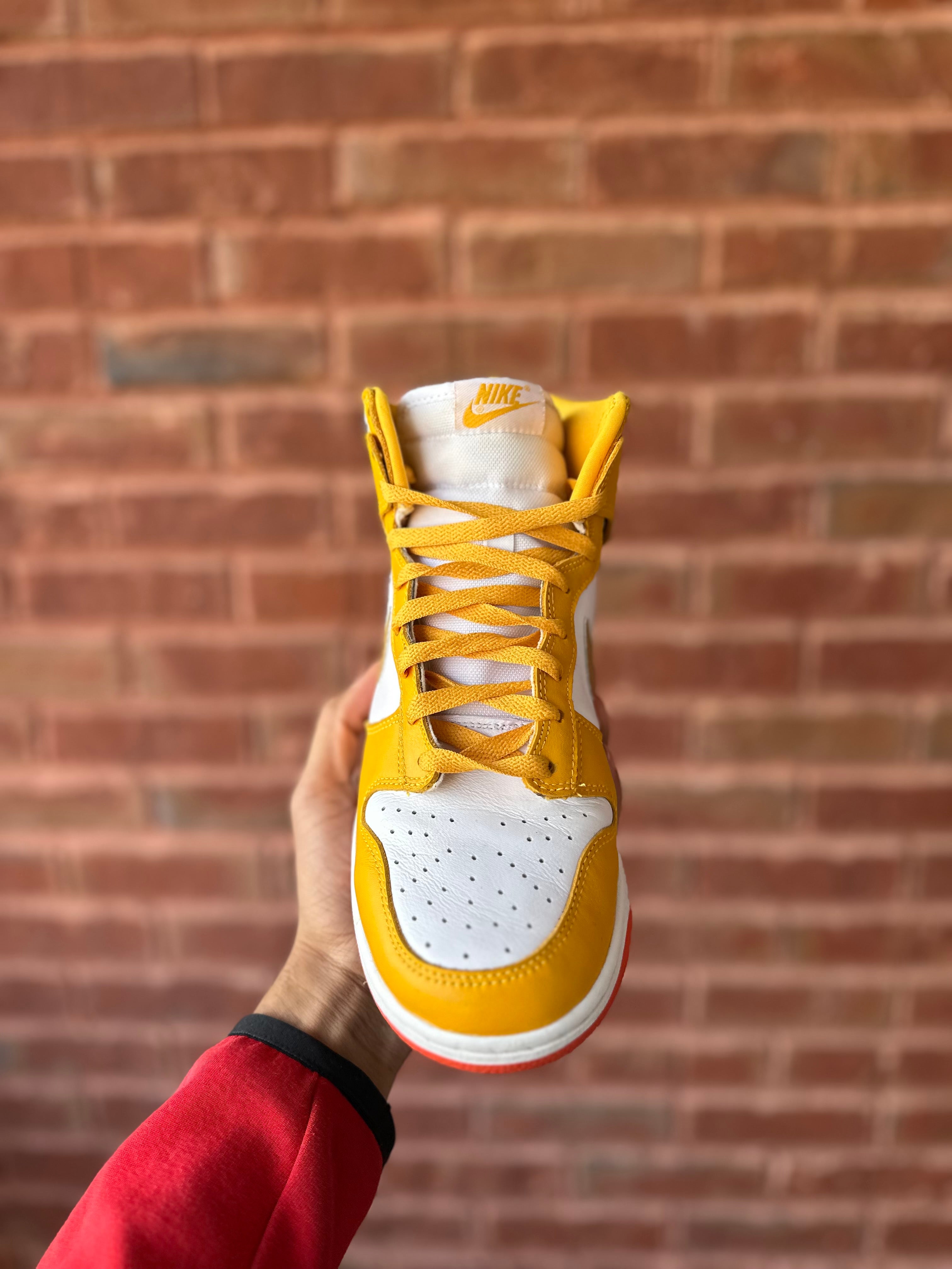 Size 8.5 - (10W) Dunk High university gold