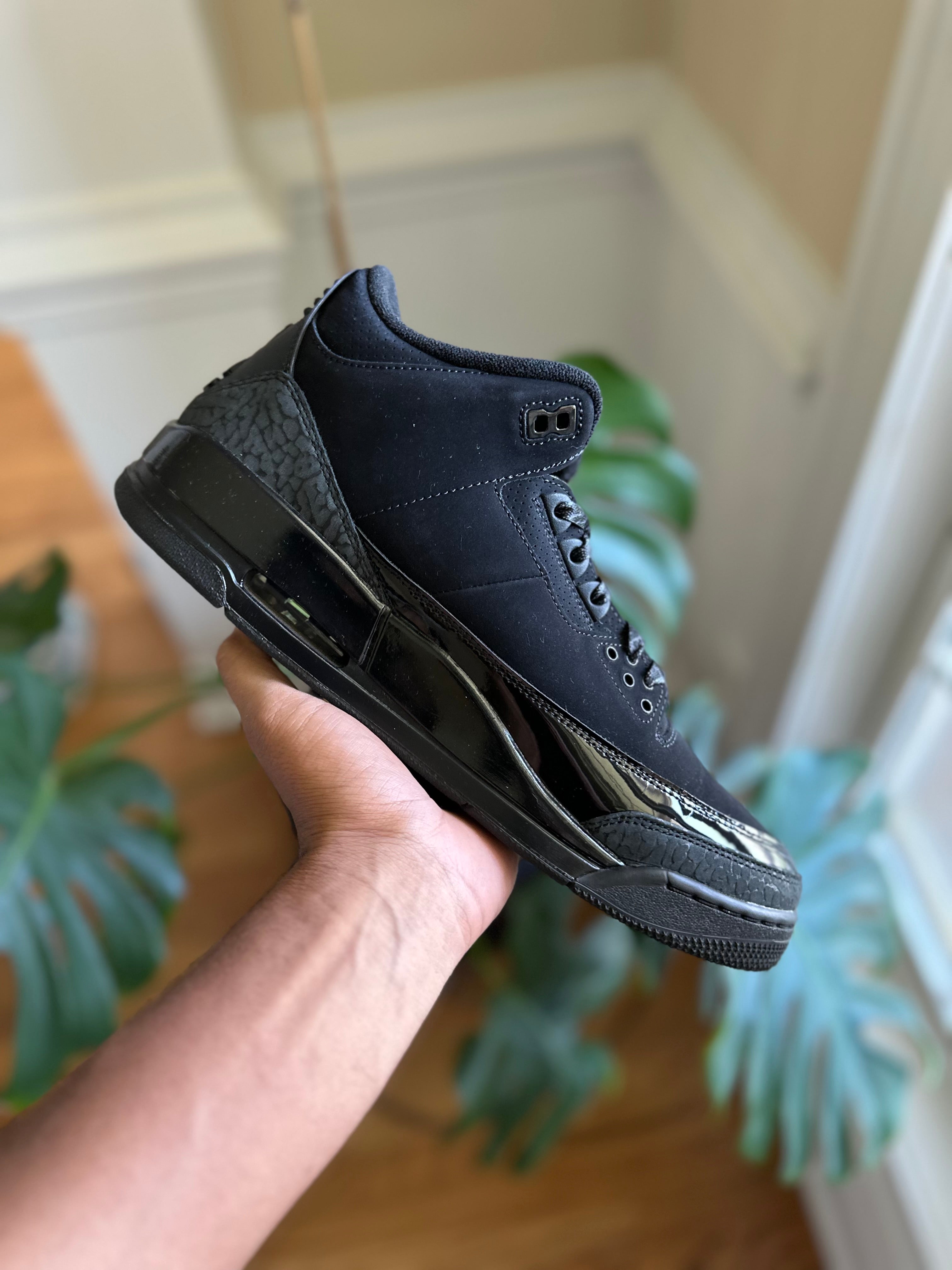 Size 11.5 - J3 black cat