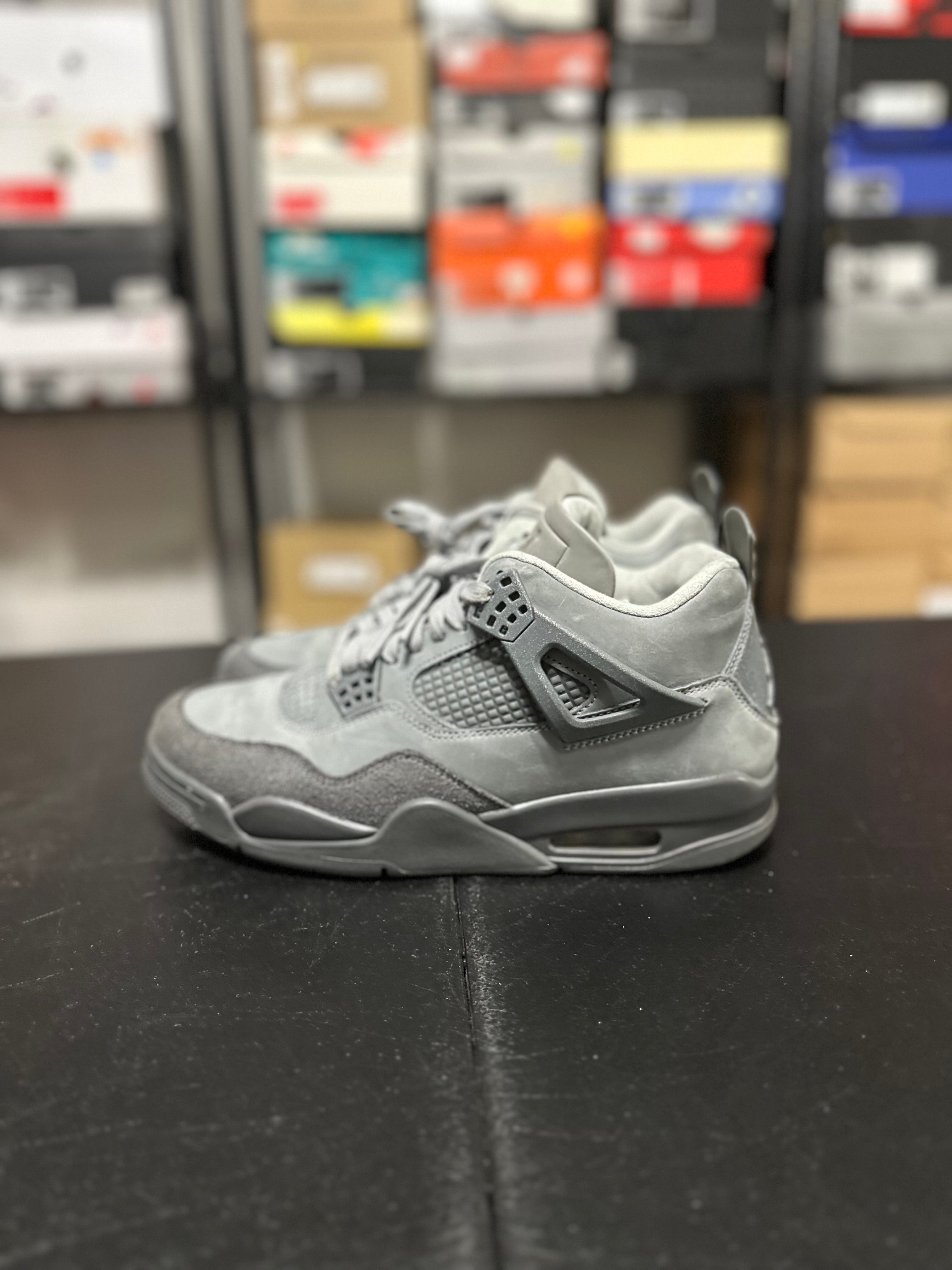 Size 9 - J4 wet cement
