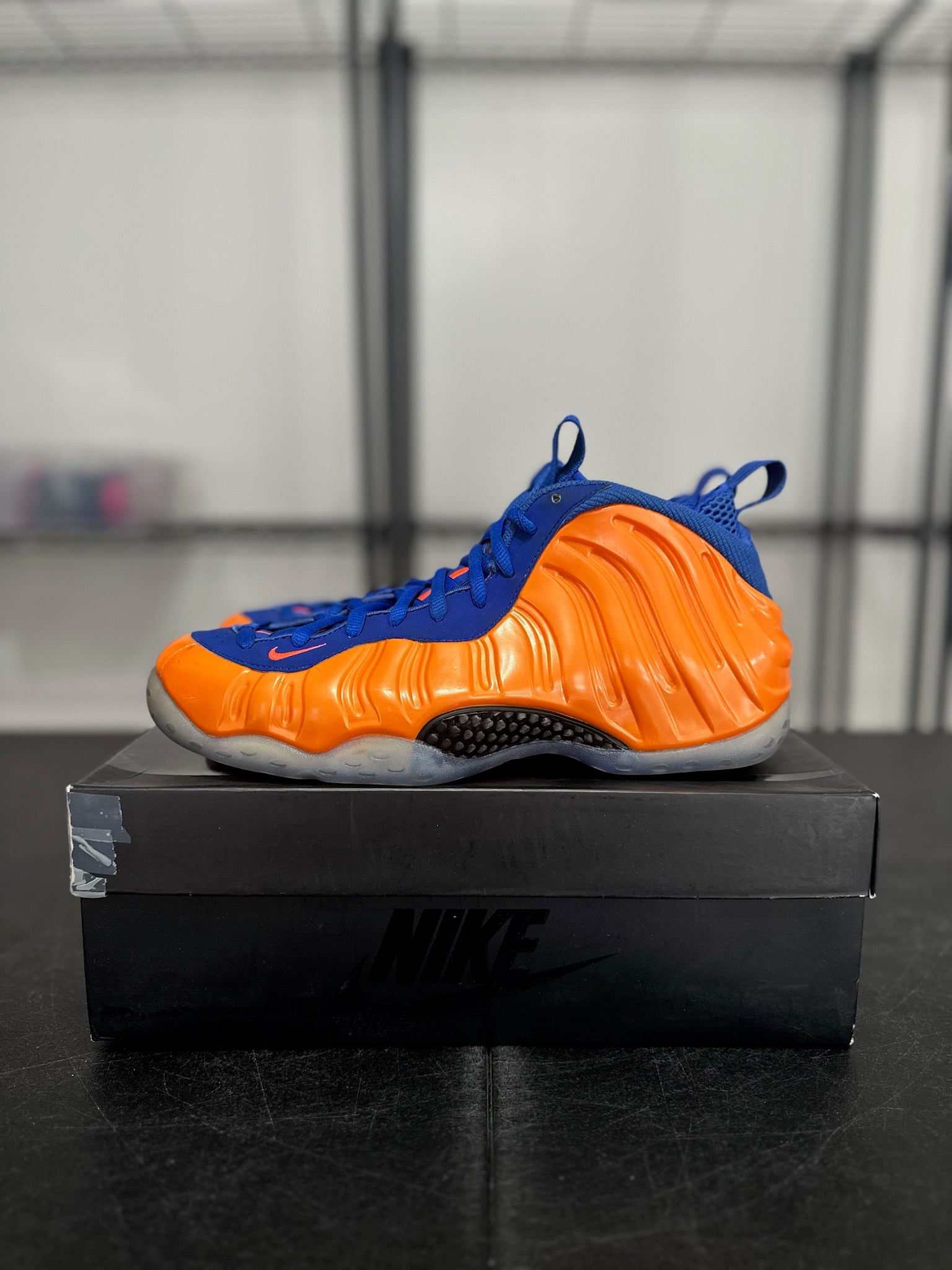 Size 10 - Foamposite 1 Knicks