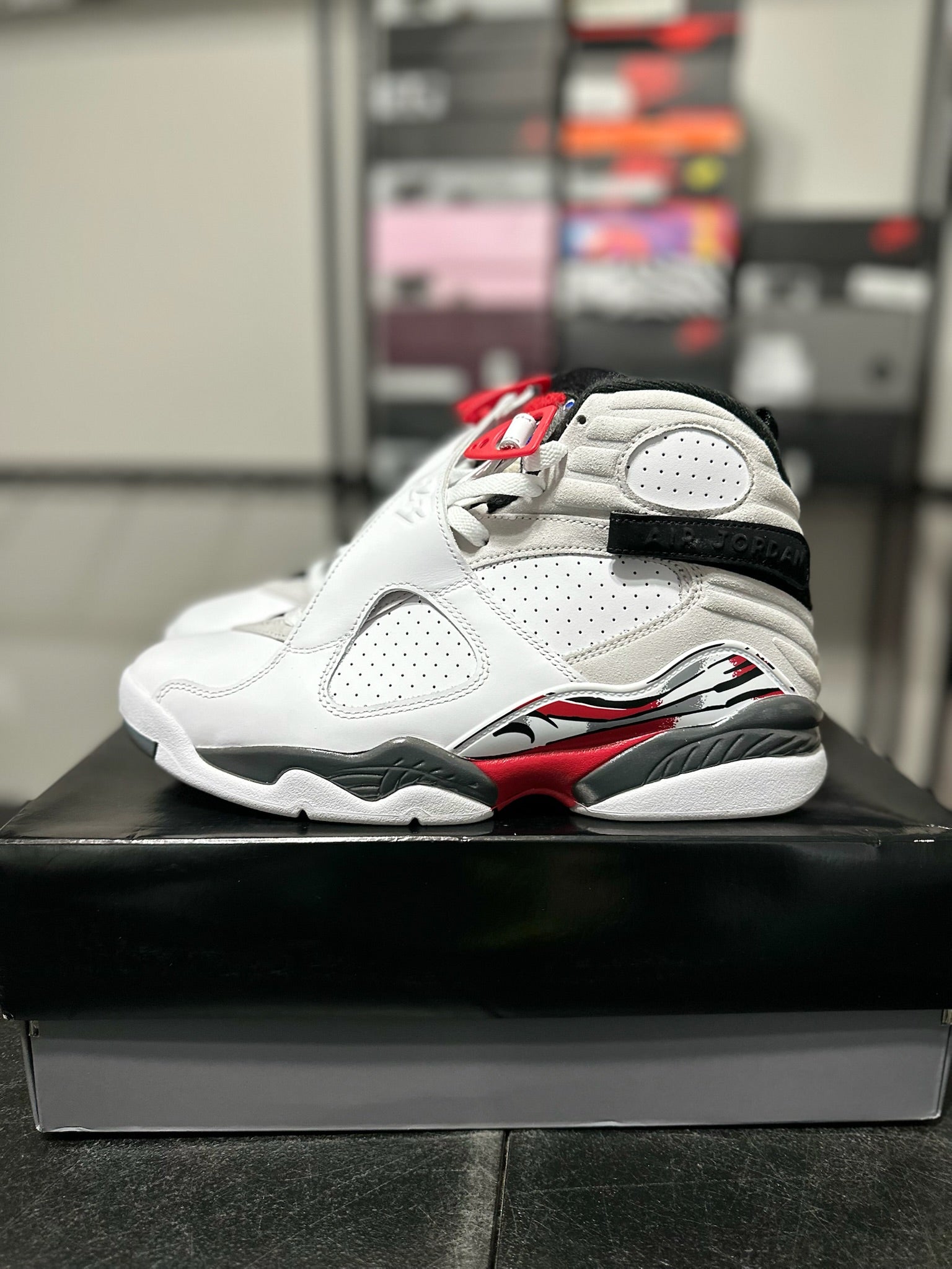 Size 8.5 - J8 White True Red