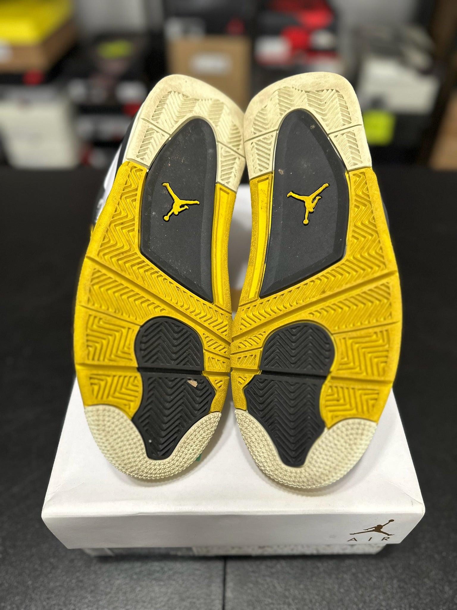 Size 8.5 - (10W) J4 Vivid Sulfur