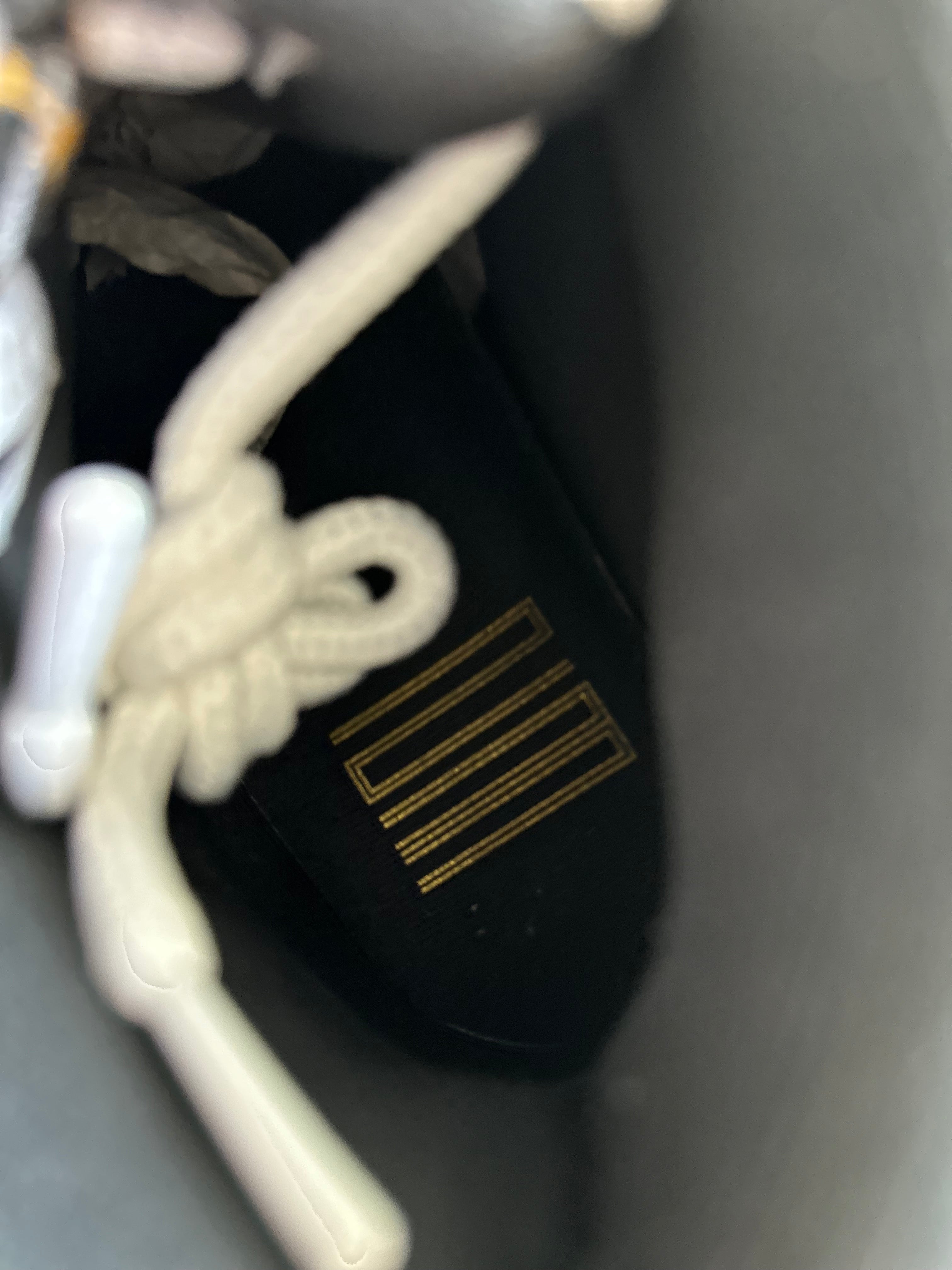 Size 9 - J11 gratitude