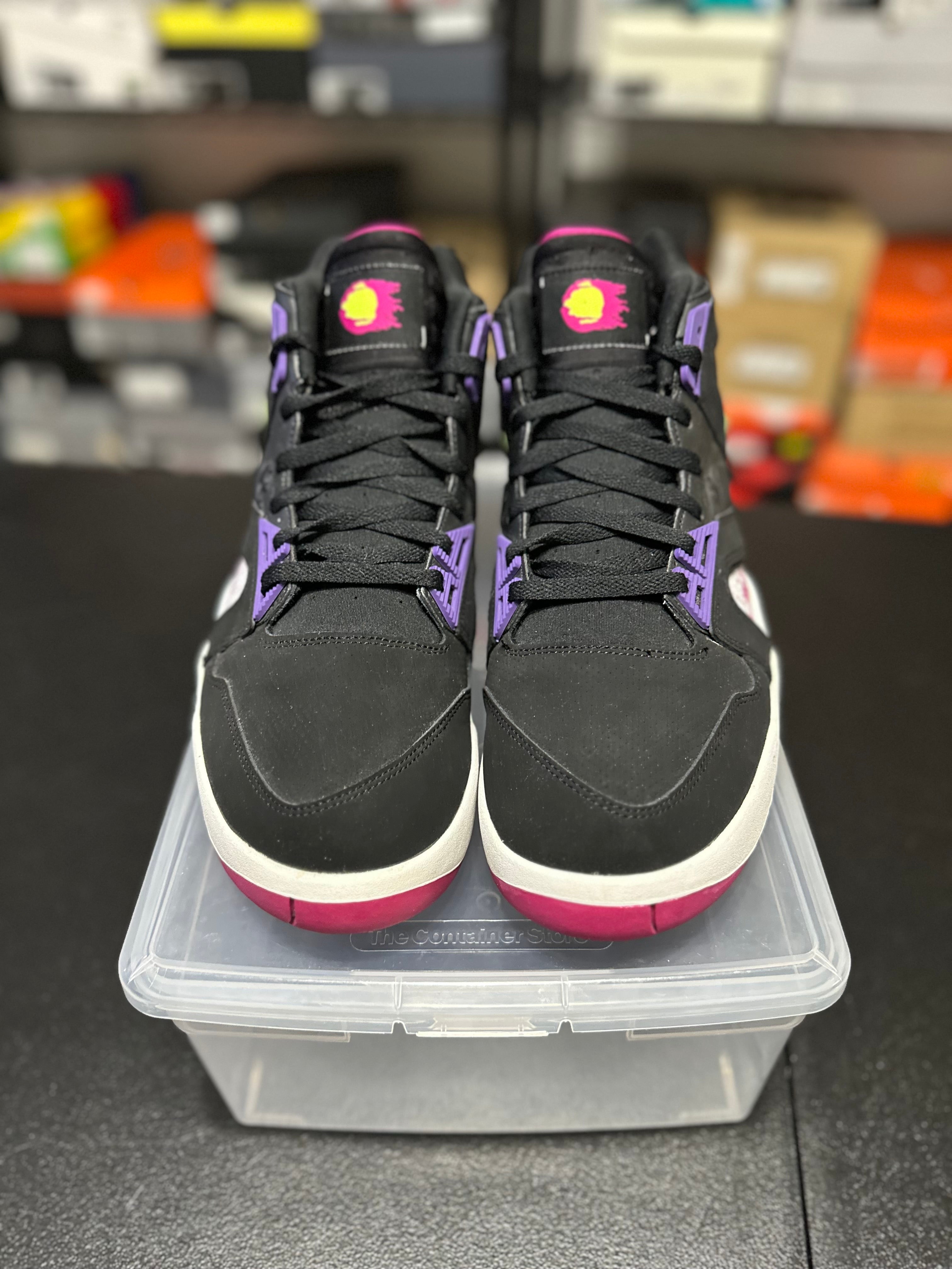 Size 13 - air tech challenge hybrid