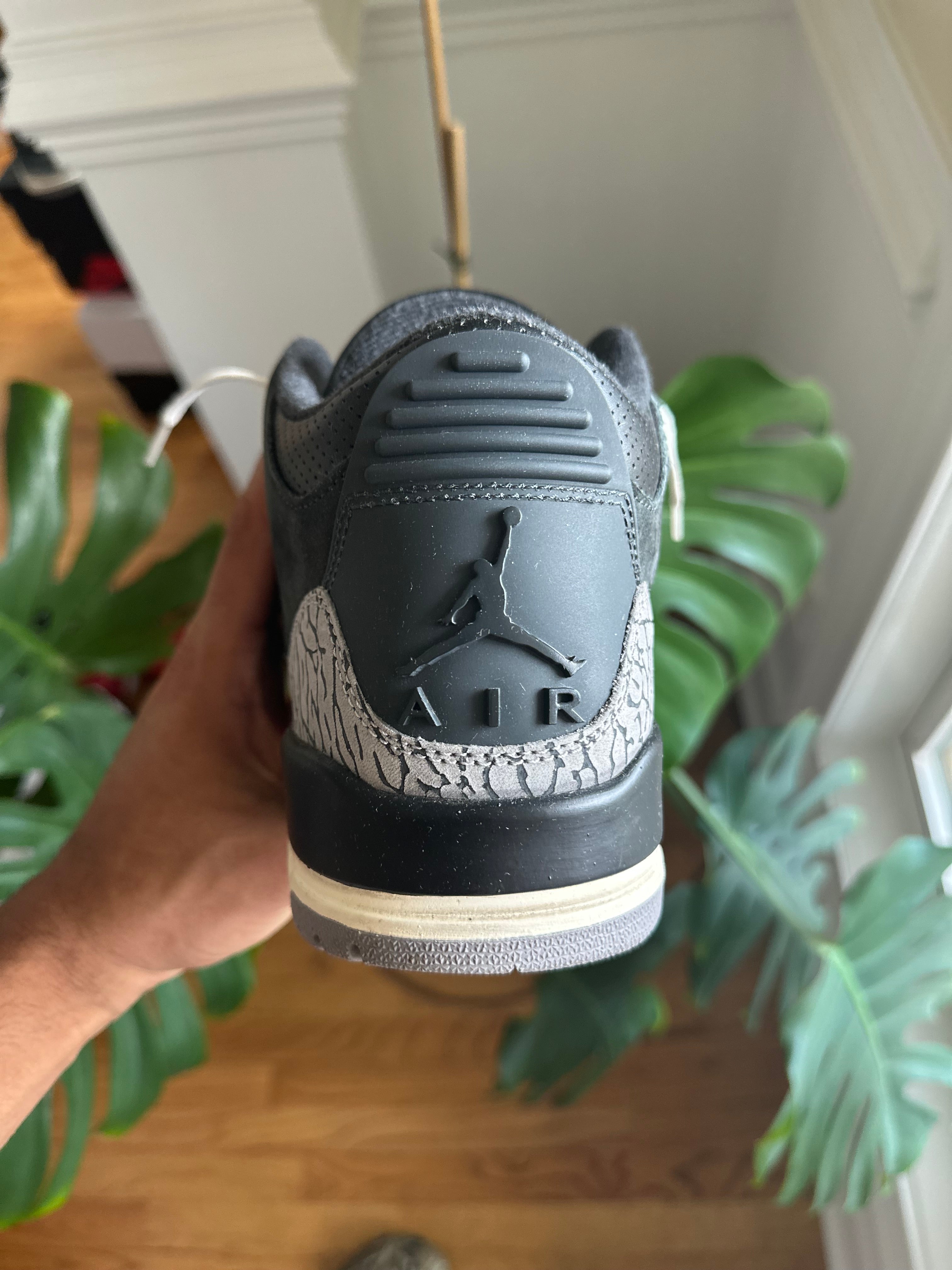 Size 9.5 - (11W) J3 off noir