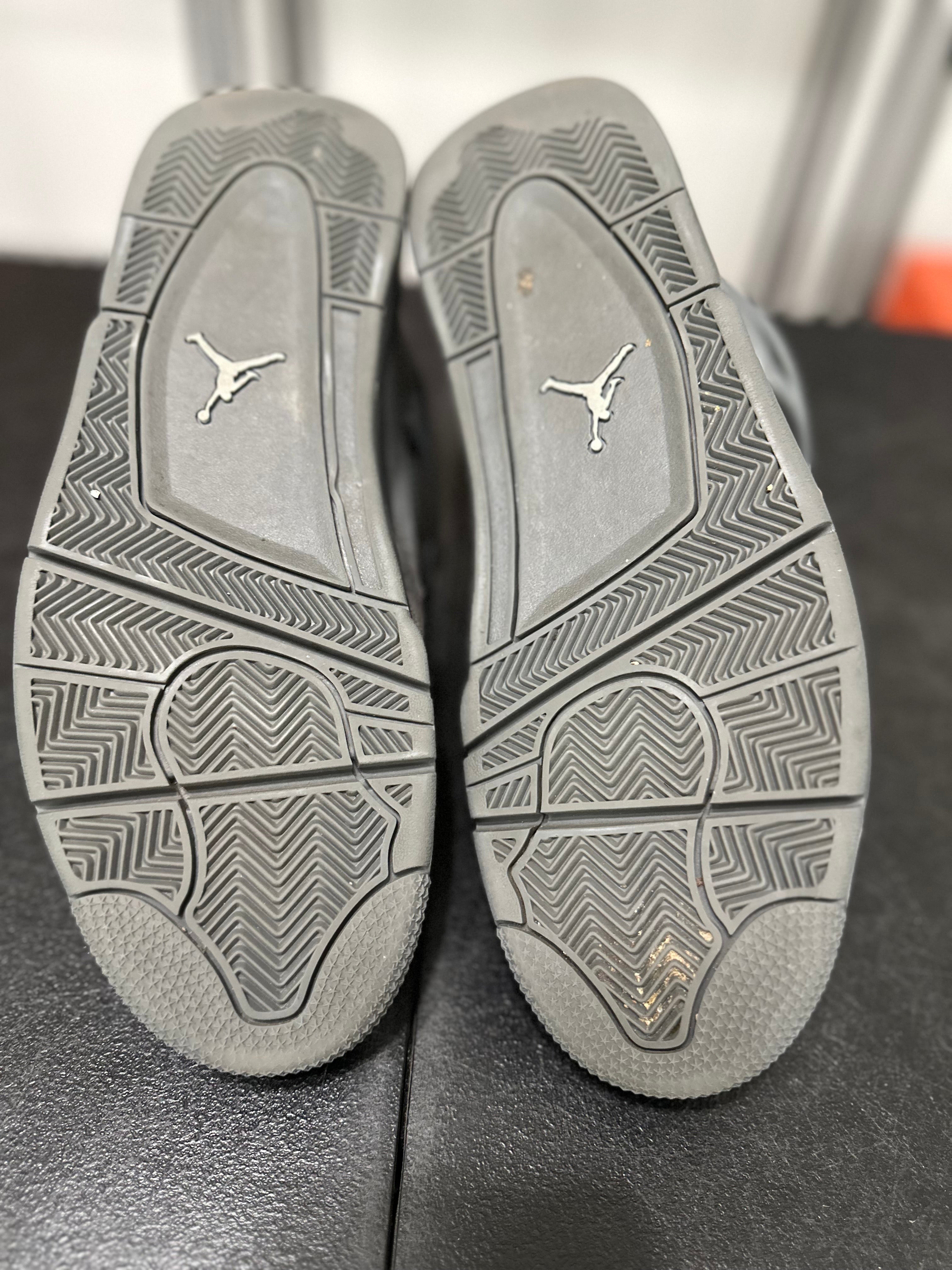 Size 12 - J4 wet cement