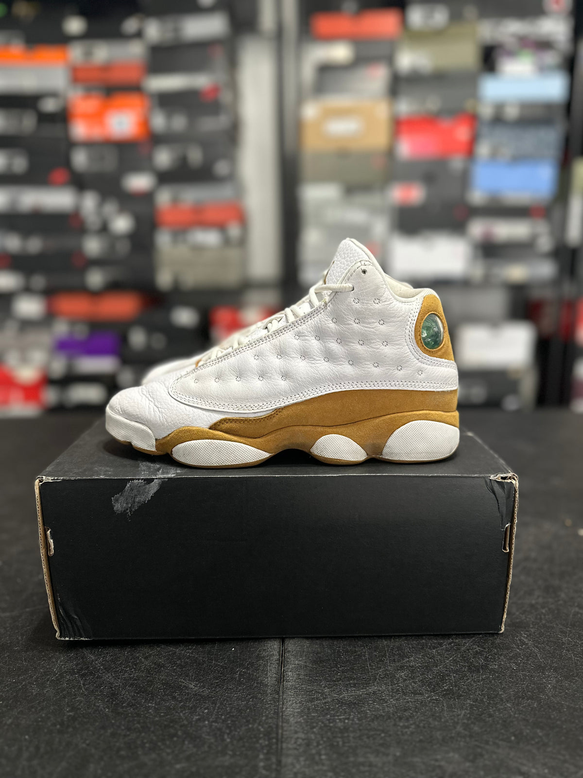 Size 6.5y - J13 wheat