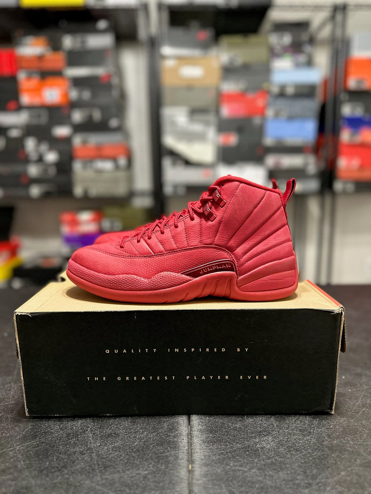 Size 9 - j12 gym red