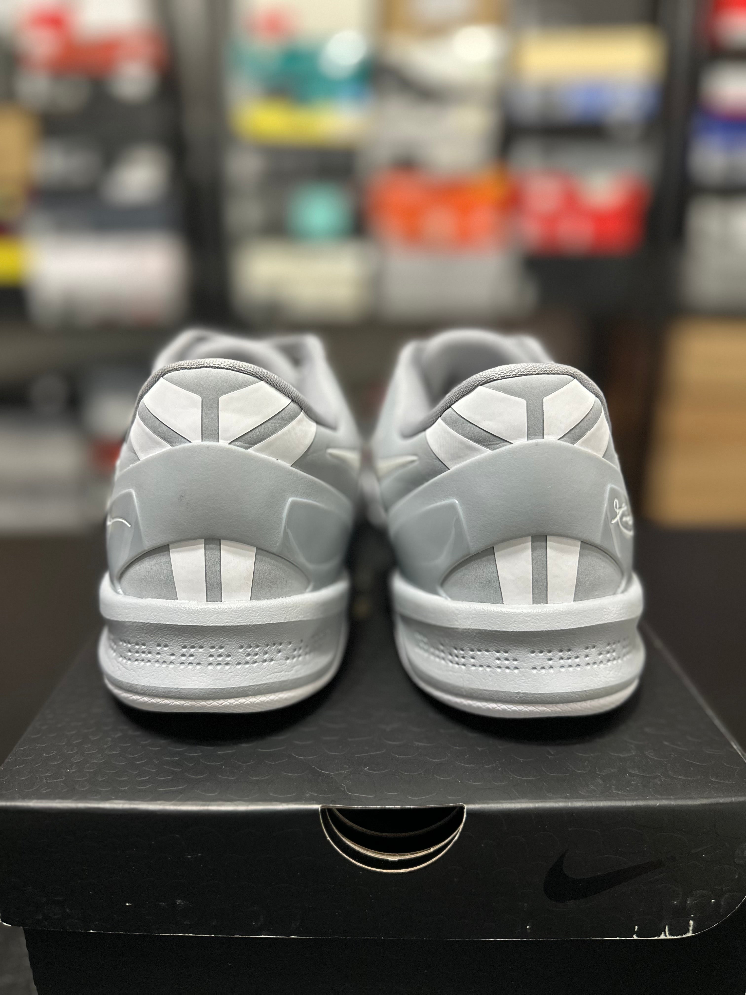 Size 11 - Kobe 8 protro wolf grey