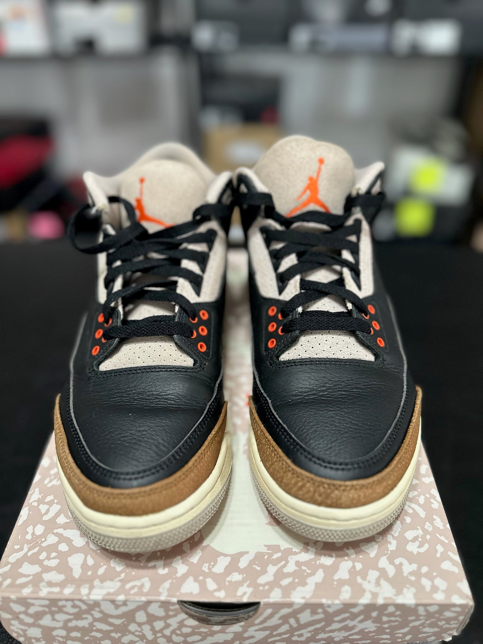Size 9.5 - J3 Desert Elephant