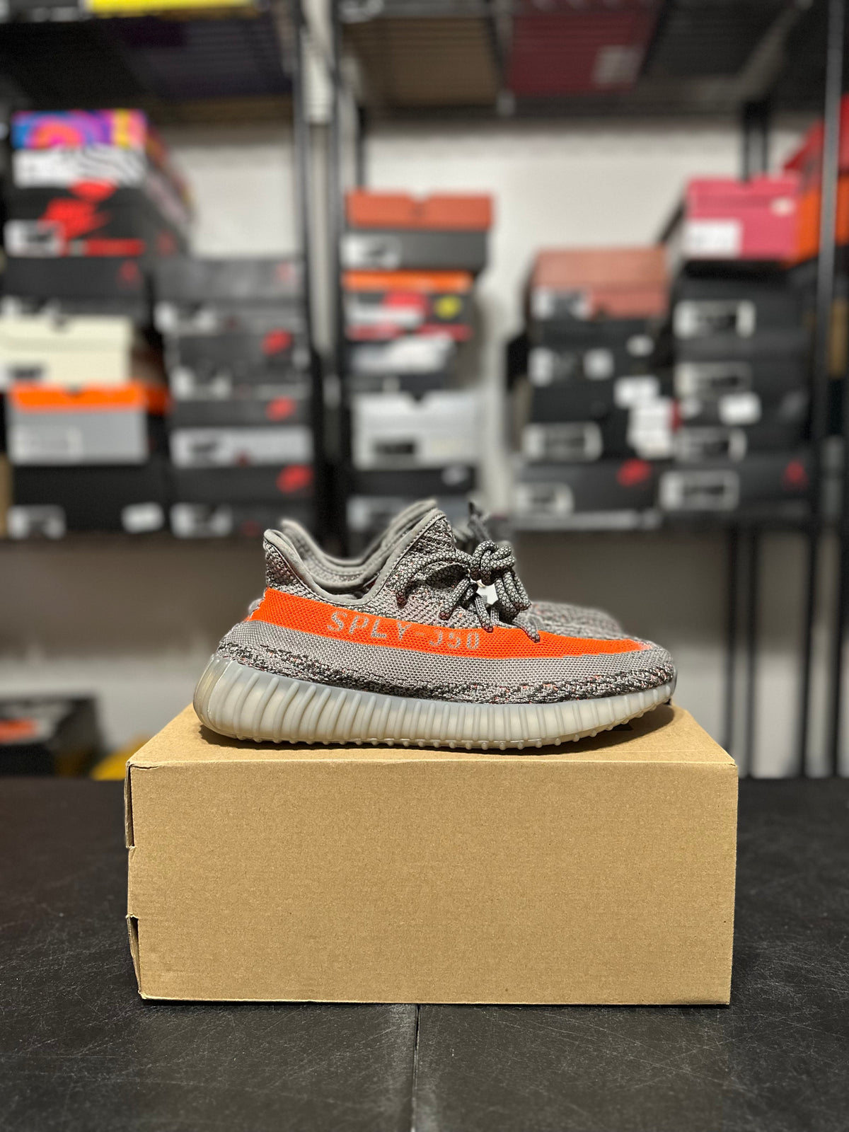 Size 8 - YZY 350 beluga reflective DS