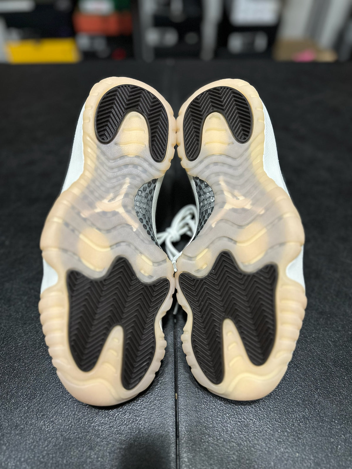 Size 7 - (8.5W) j11 Neapolitan DS
