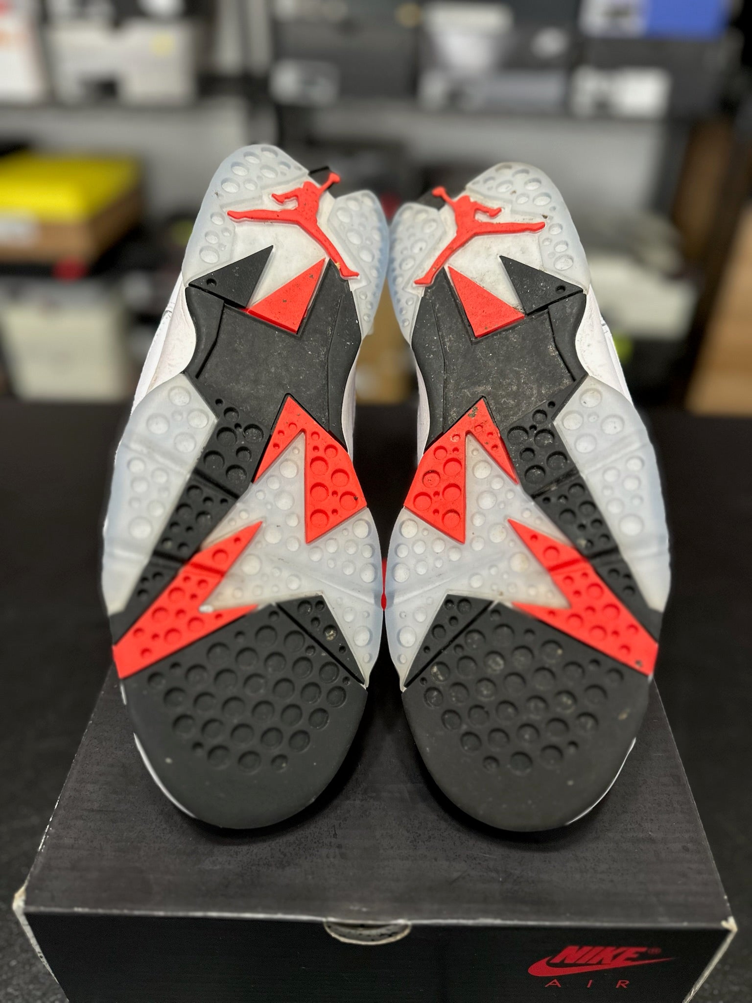 Size 8.5 - J7 White Infrared