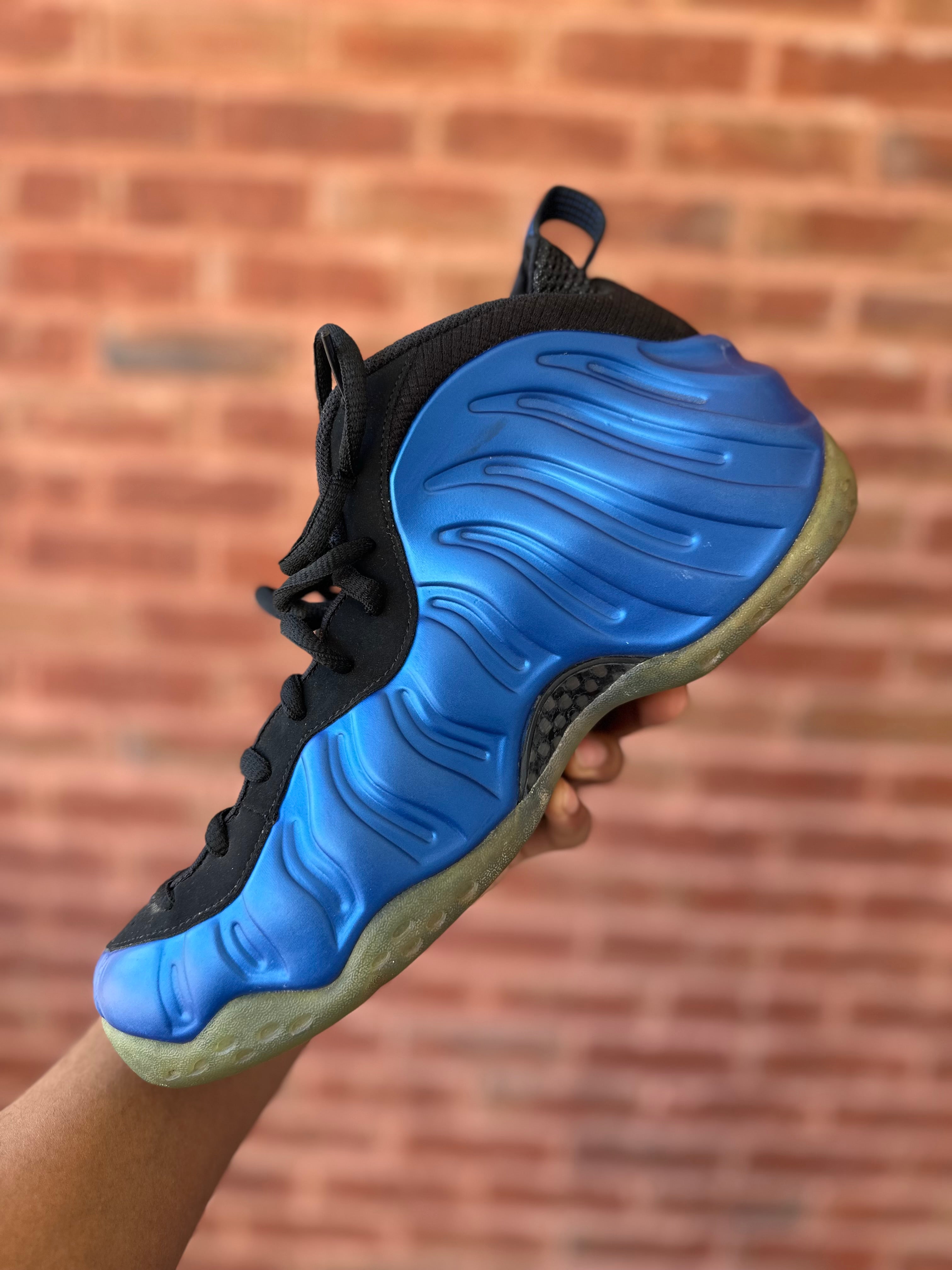 Size 9.5 - Air foamposite one XX royal