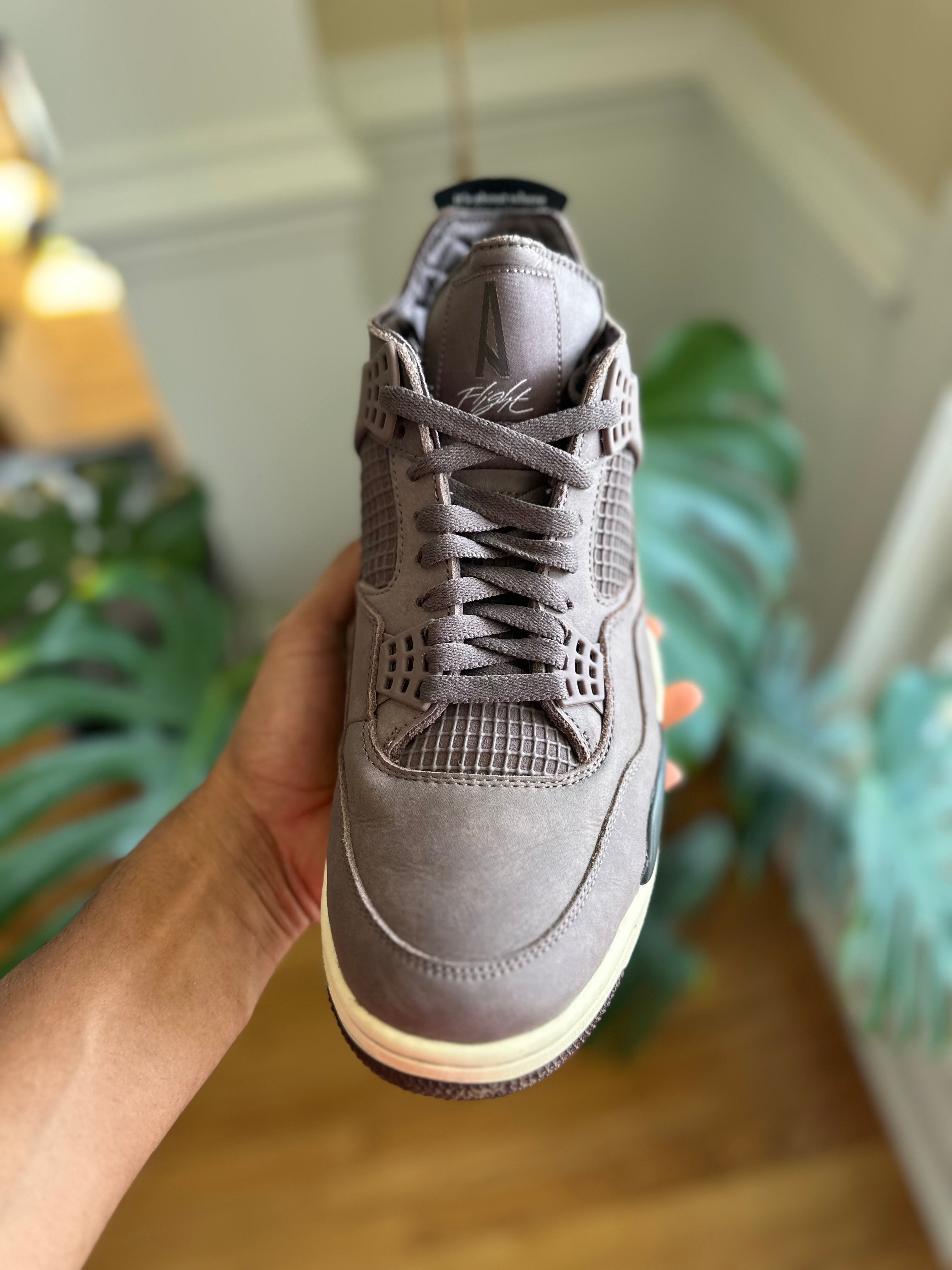 Size 11.5 - J4 ama