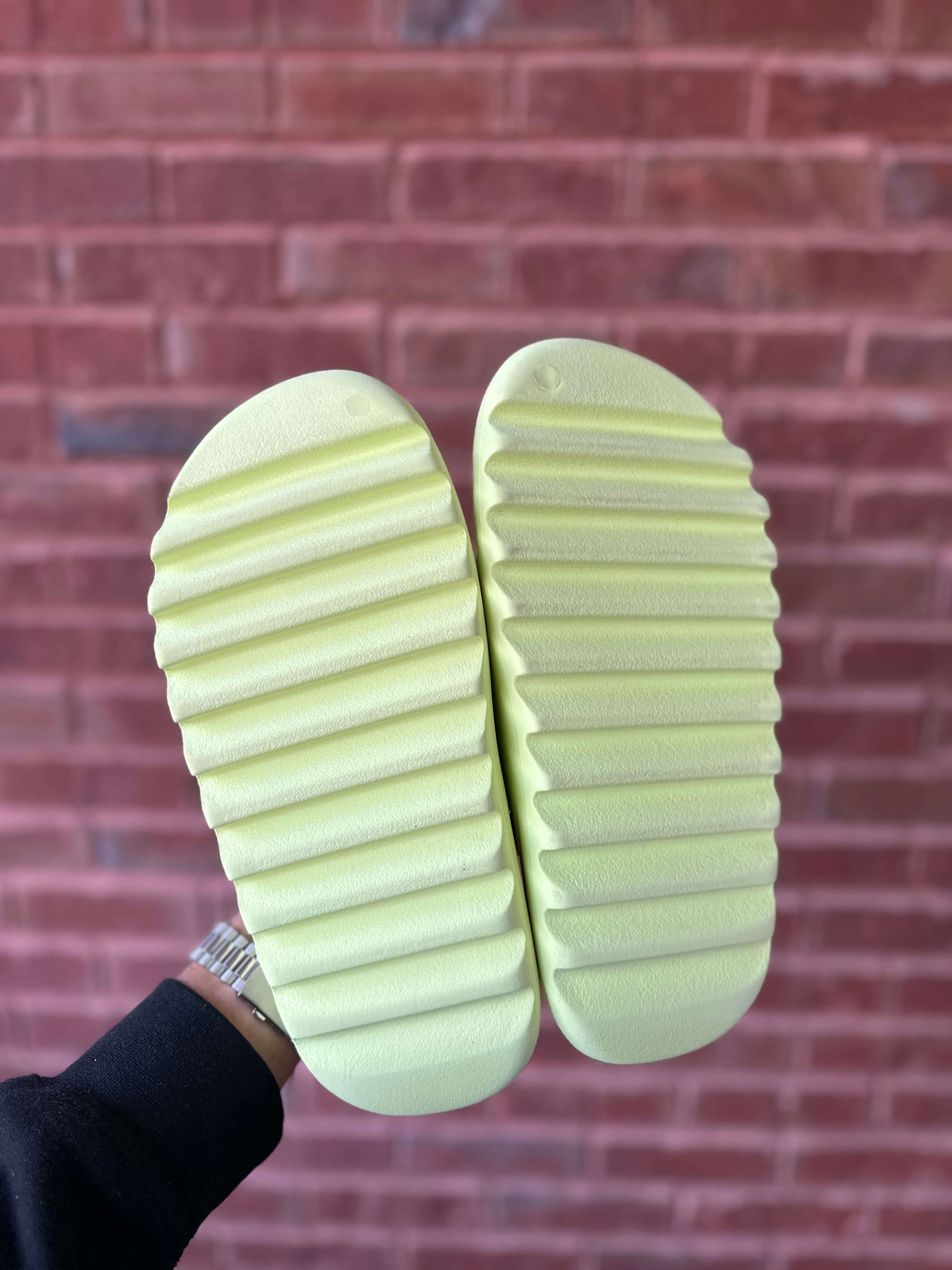 Size 10 - YZY slide green glow