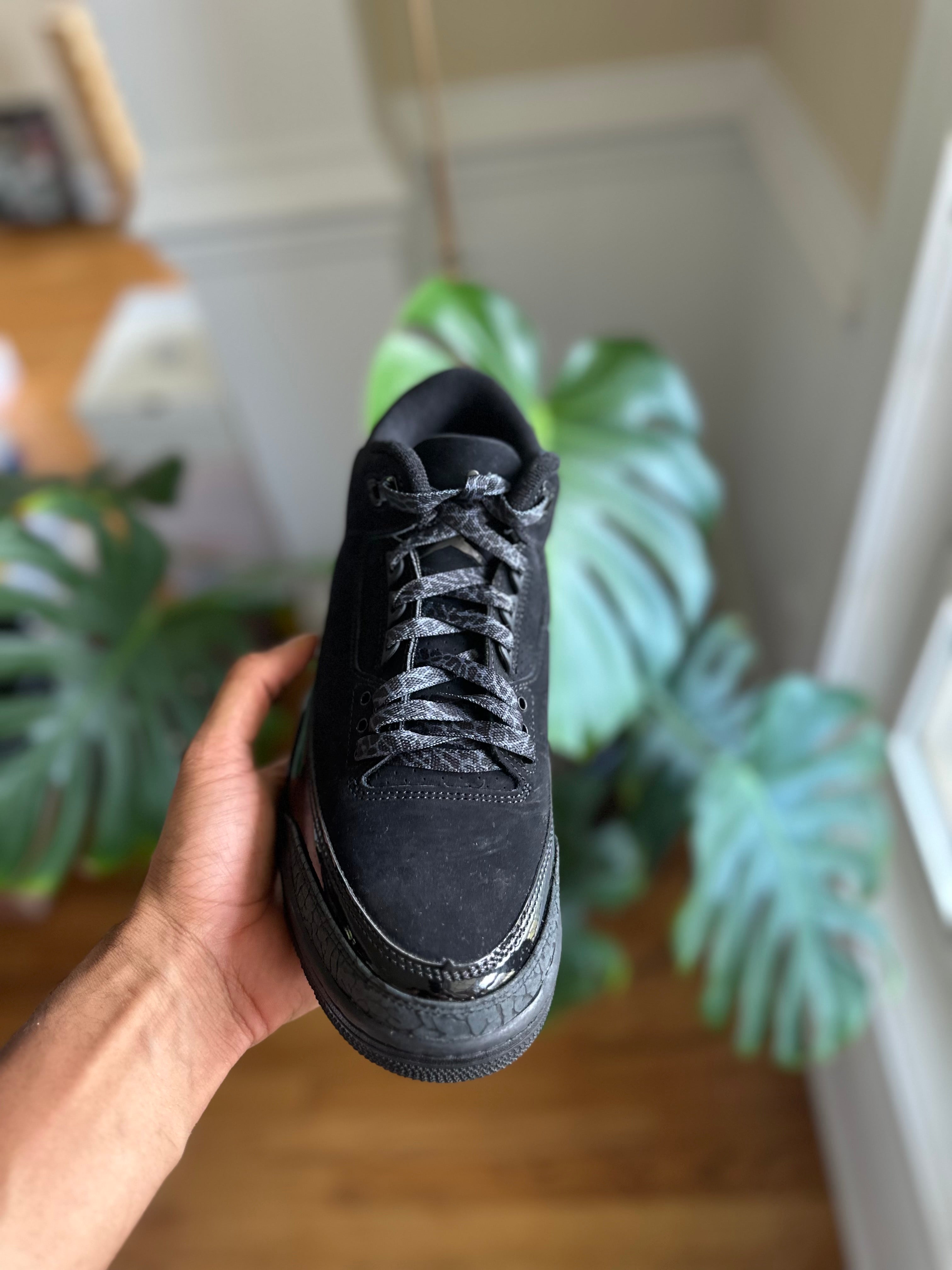 Size 8 - J3 black cat