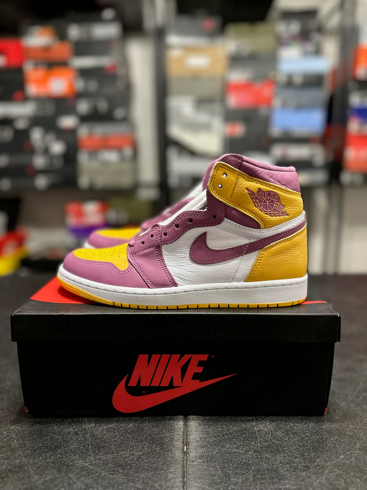 Size 9 - j1 high brotherhood