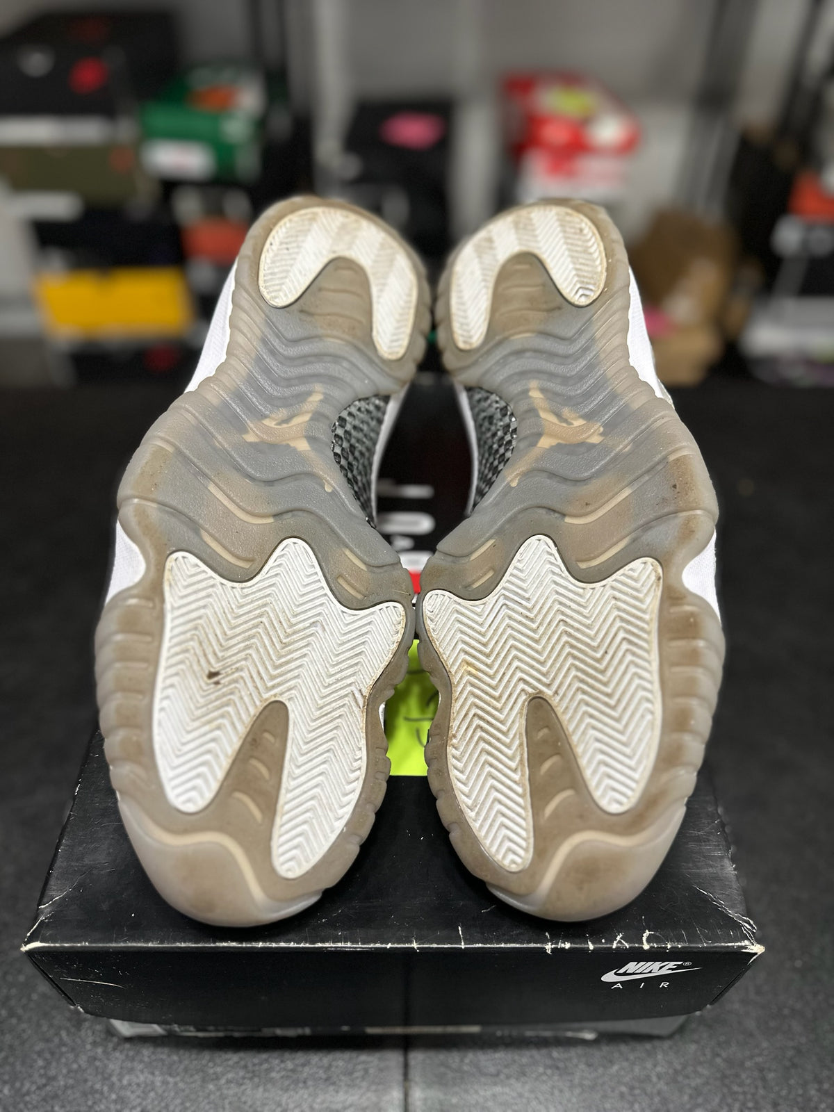 Size 13 - J11 Low Light Orewood Brown