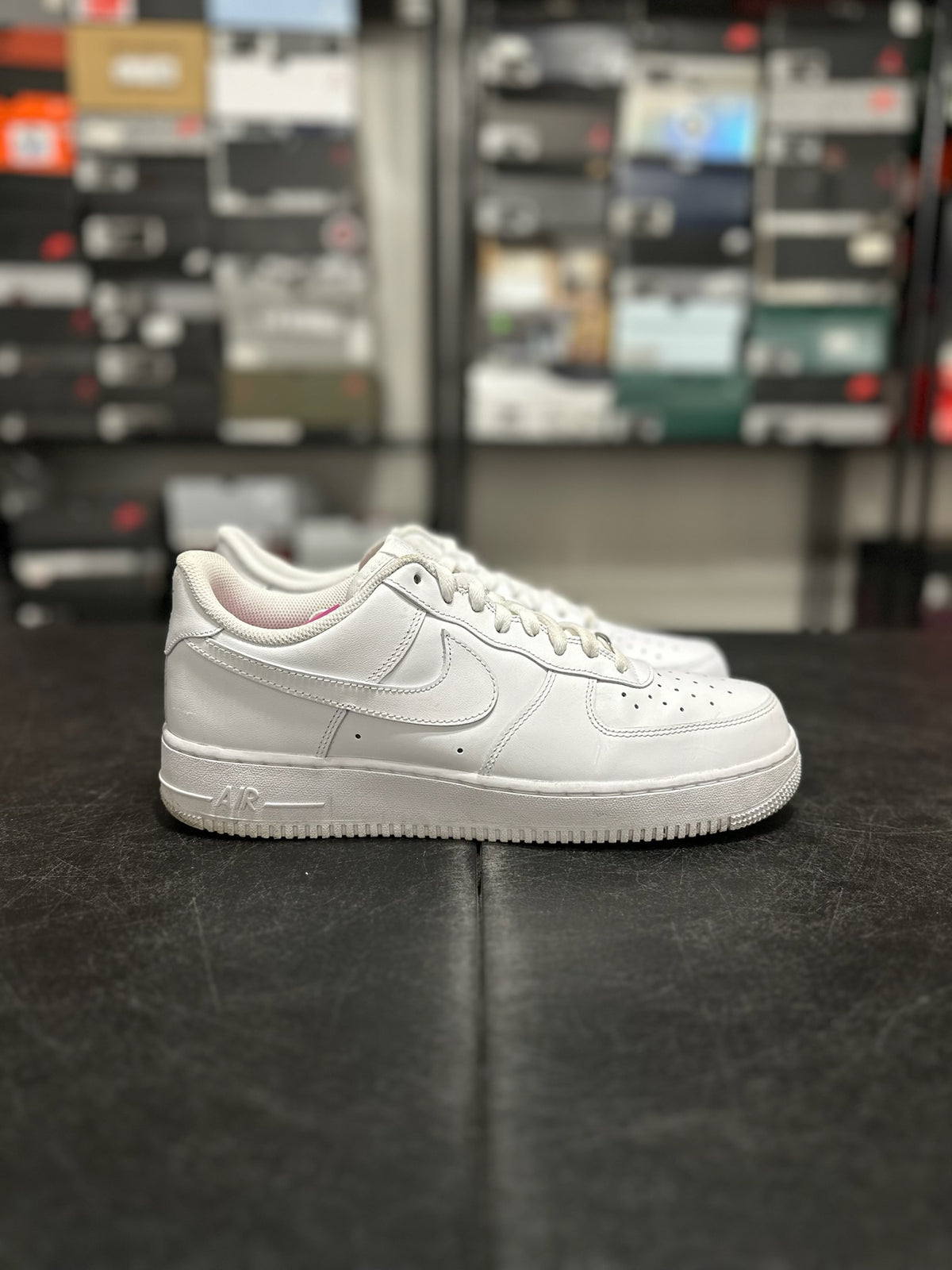 Size 11 - af 1 low ‘07 white
