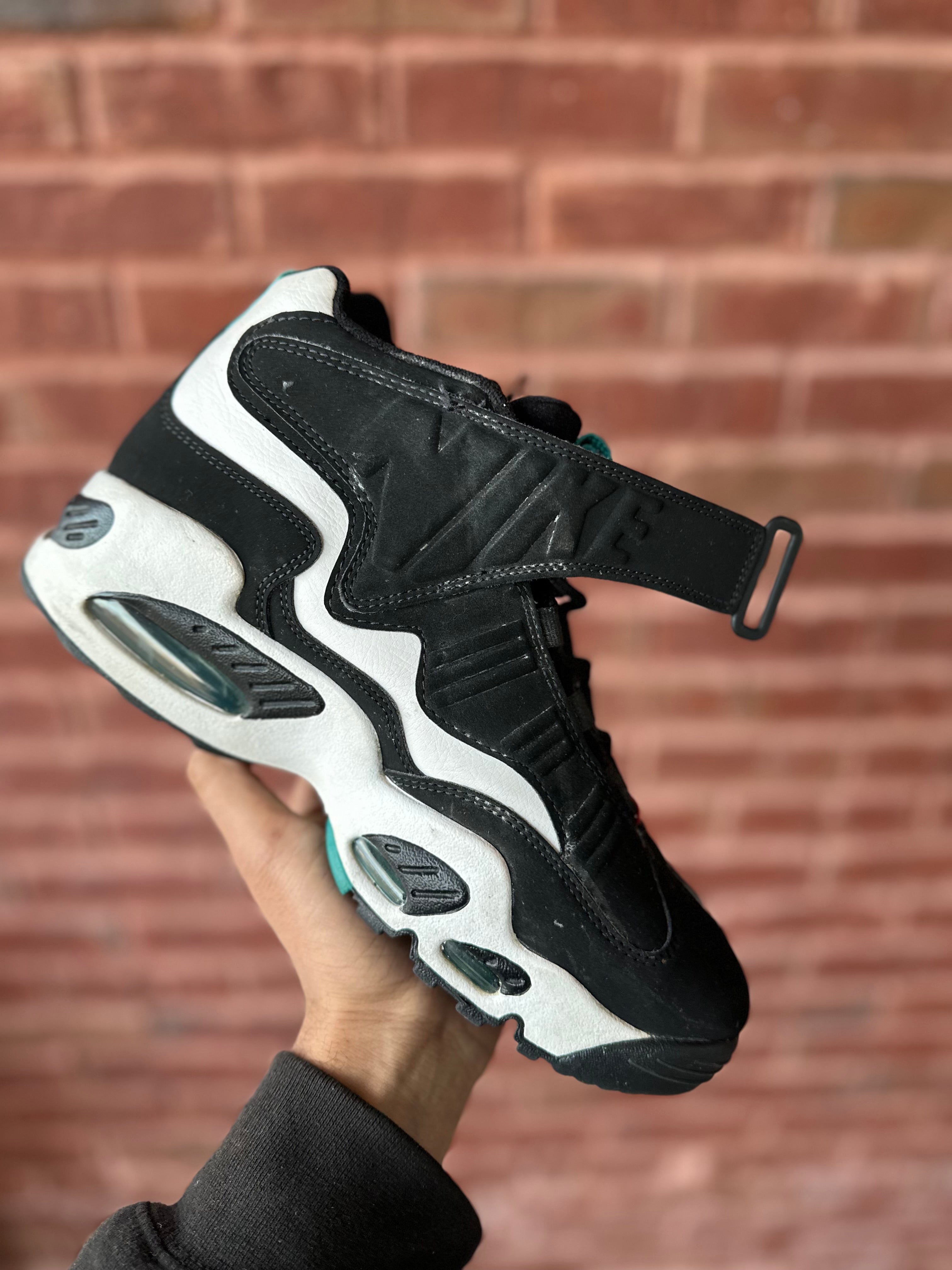 Size 7.5 - air Griffey max