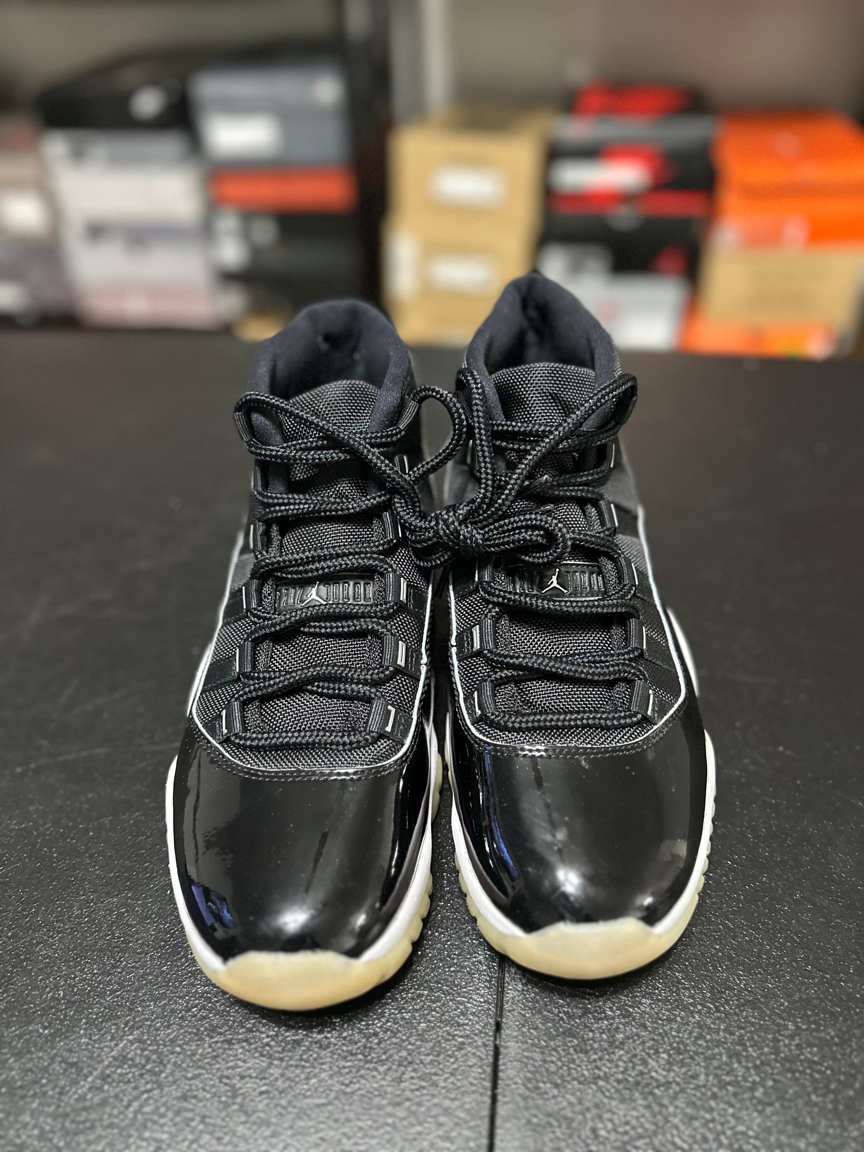 Size 9.5 - J11 jubilee