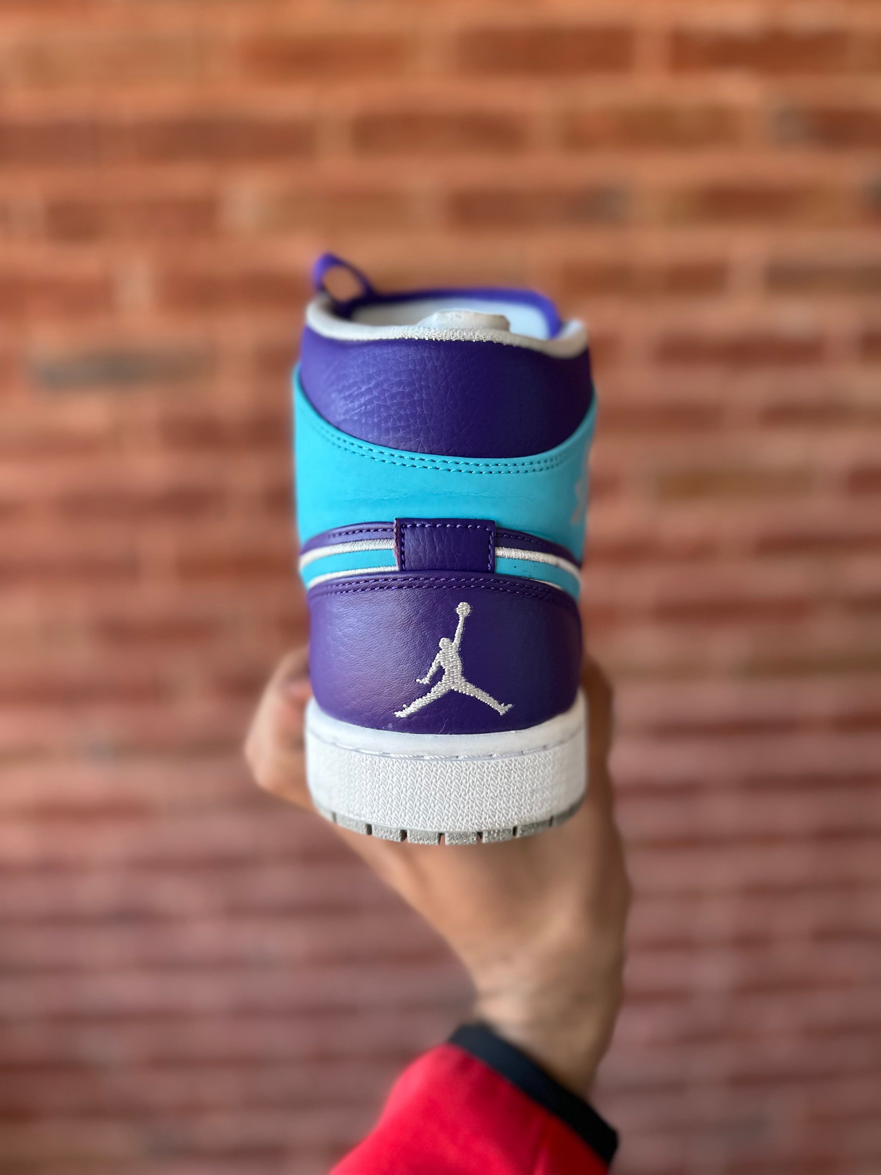 Size 11.5 - J1 Mid Hornet