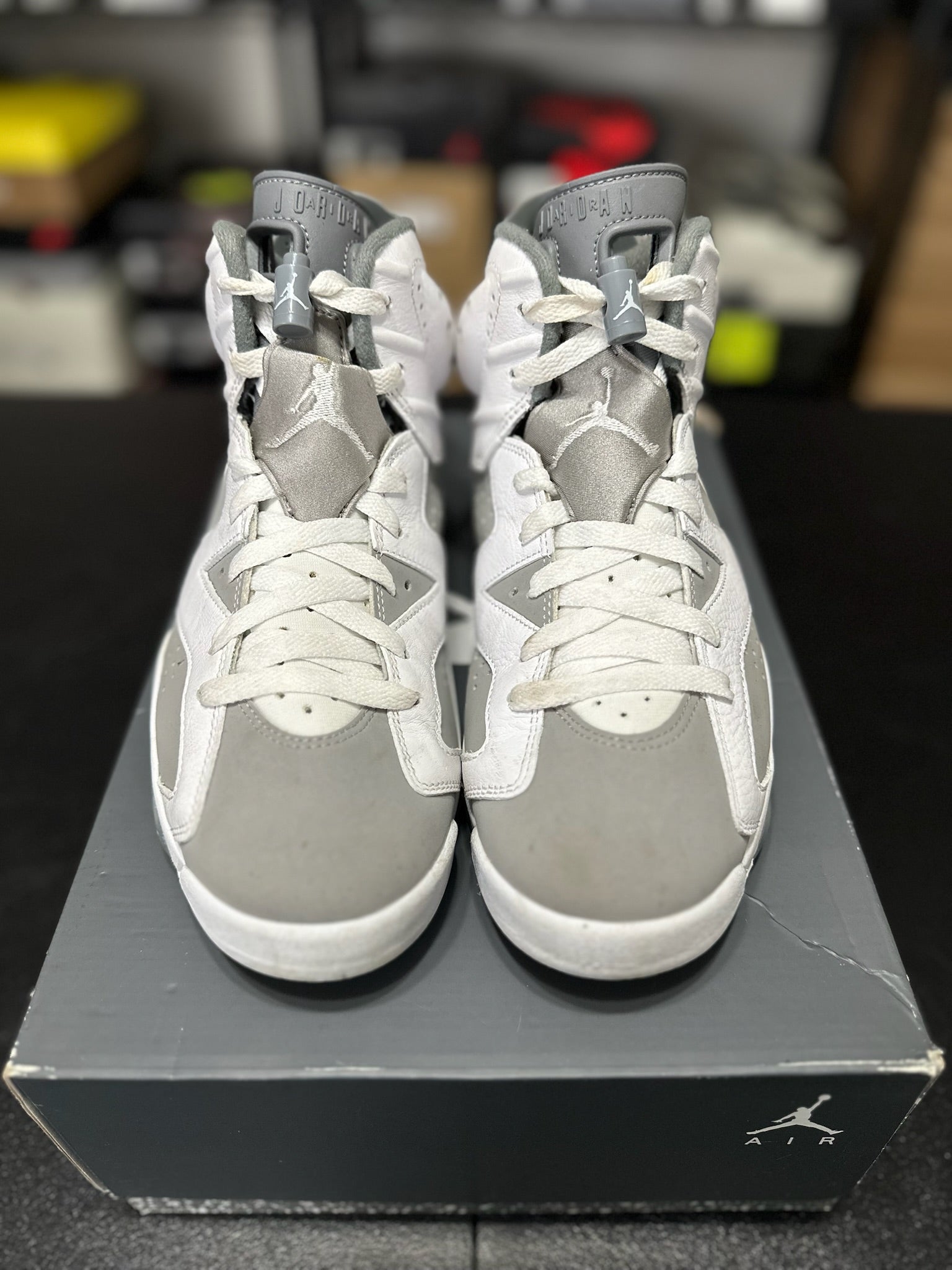 Size 8.5 - J6 Cool Grey