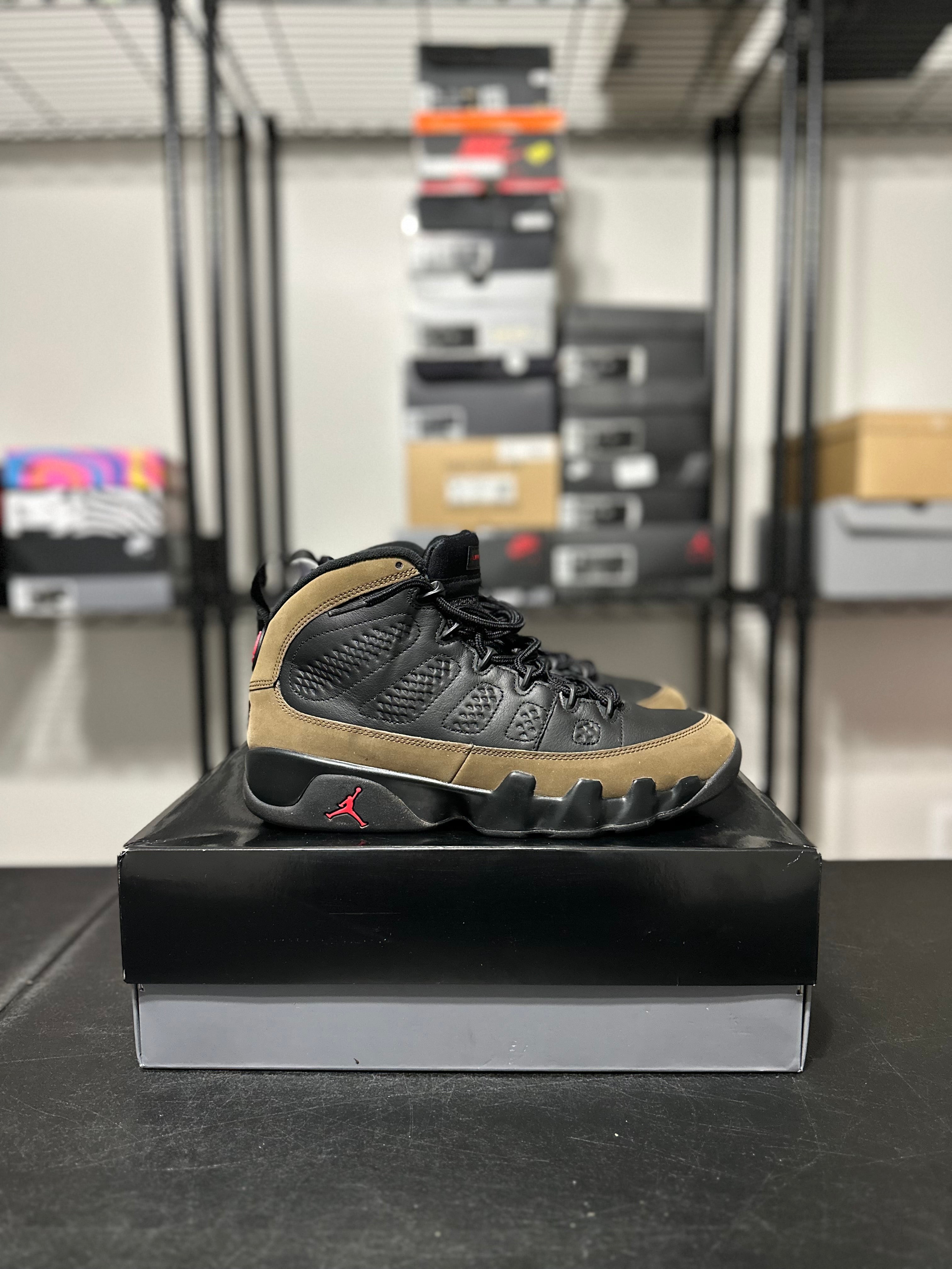 Size 9.5 - J9 Olive