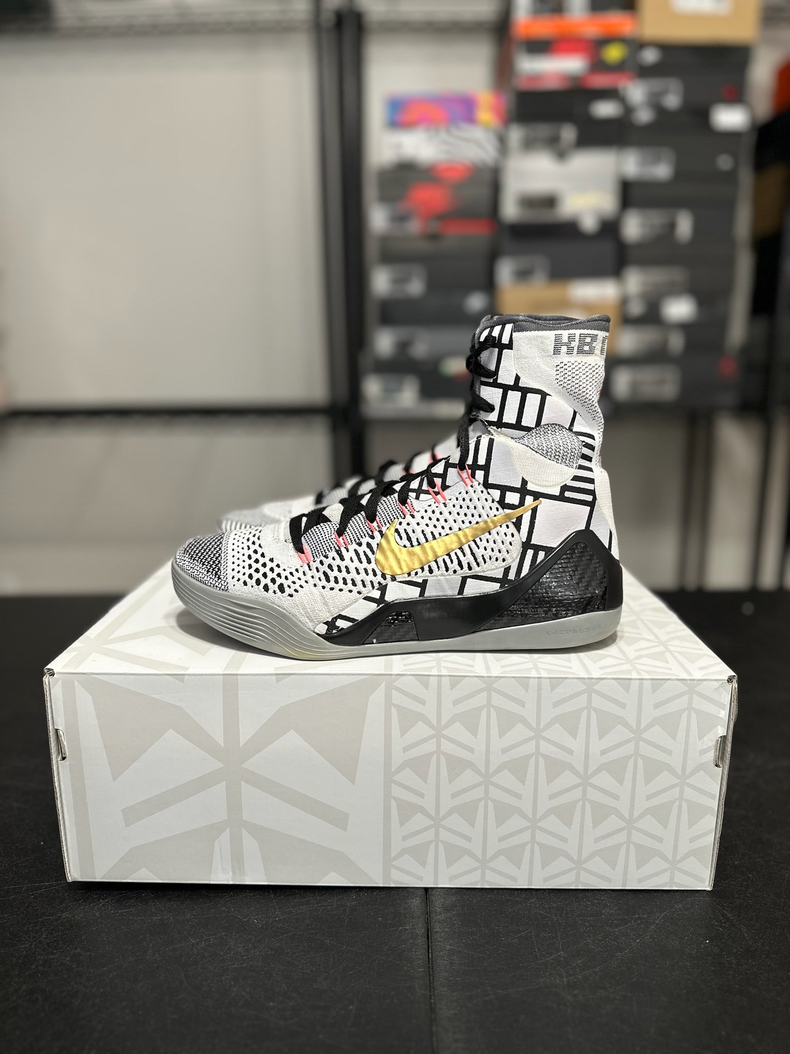 Size 9 - Kobe 9 Elite Fundamentals